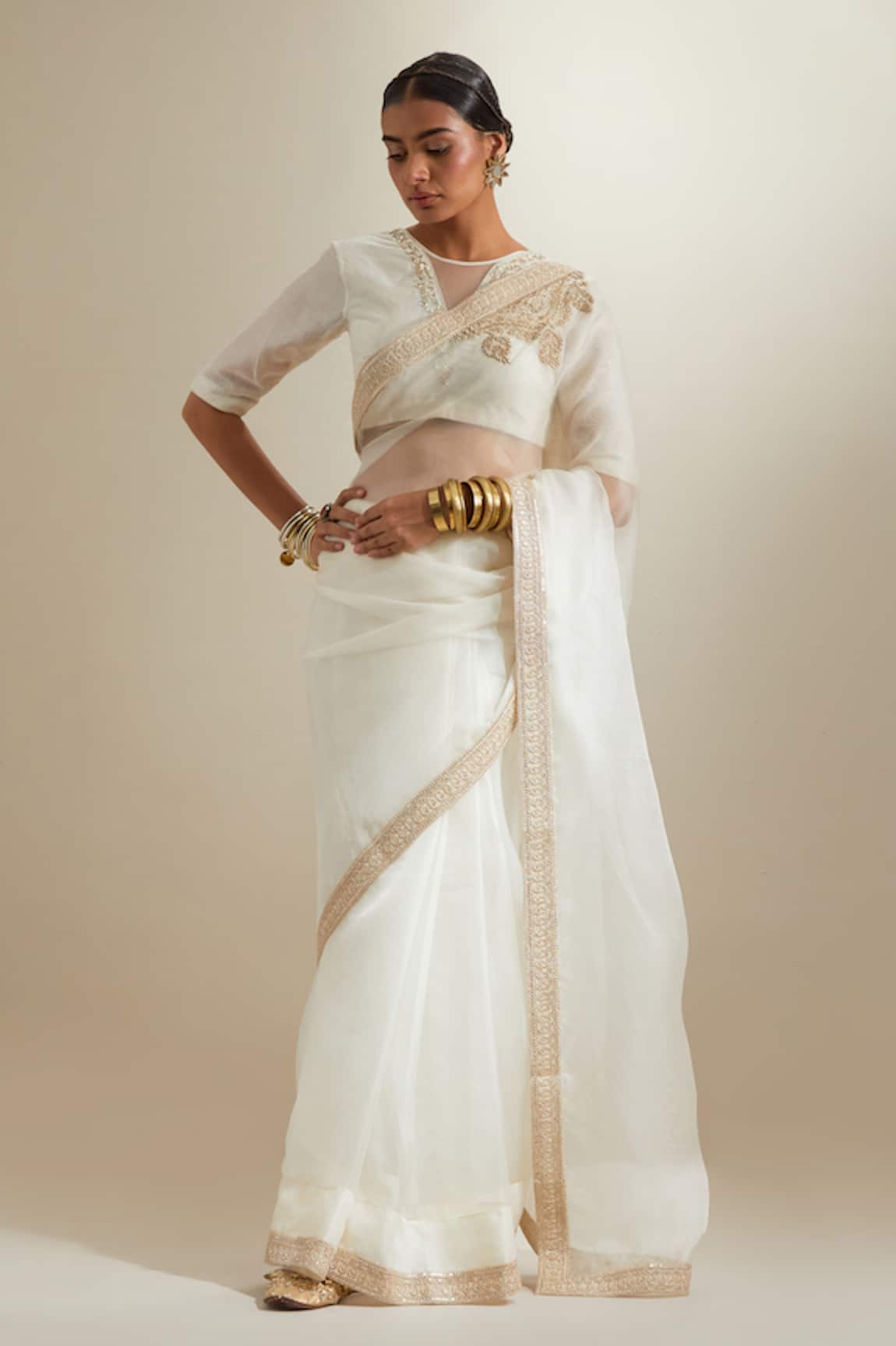 Vinusto Katan Silk Saree With Embroidered Blouse 