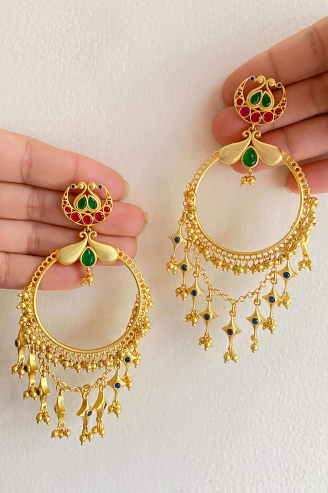 Zariin Poetic Dance Hoop Earrings 