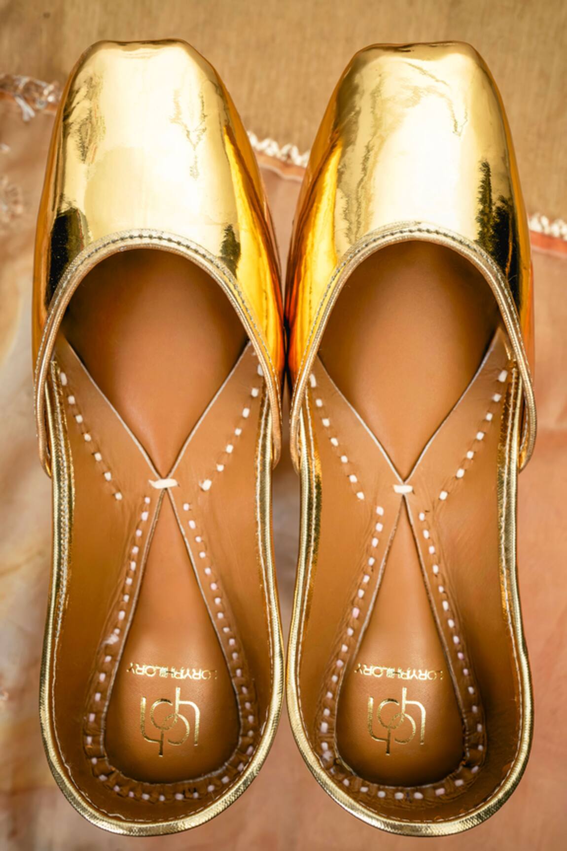 Loryphilory Goldust Embroidered Juttis 