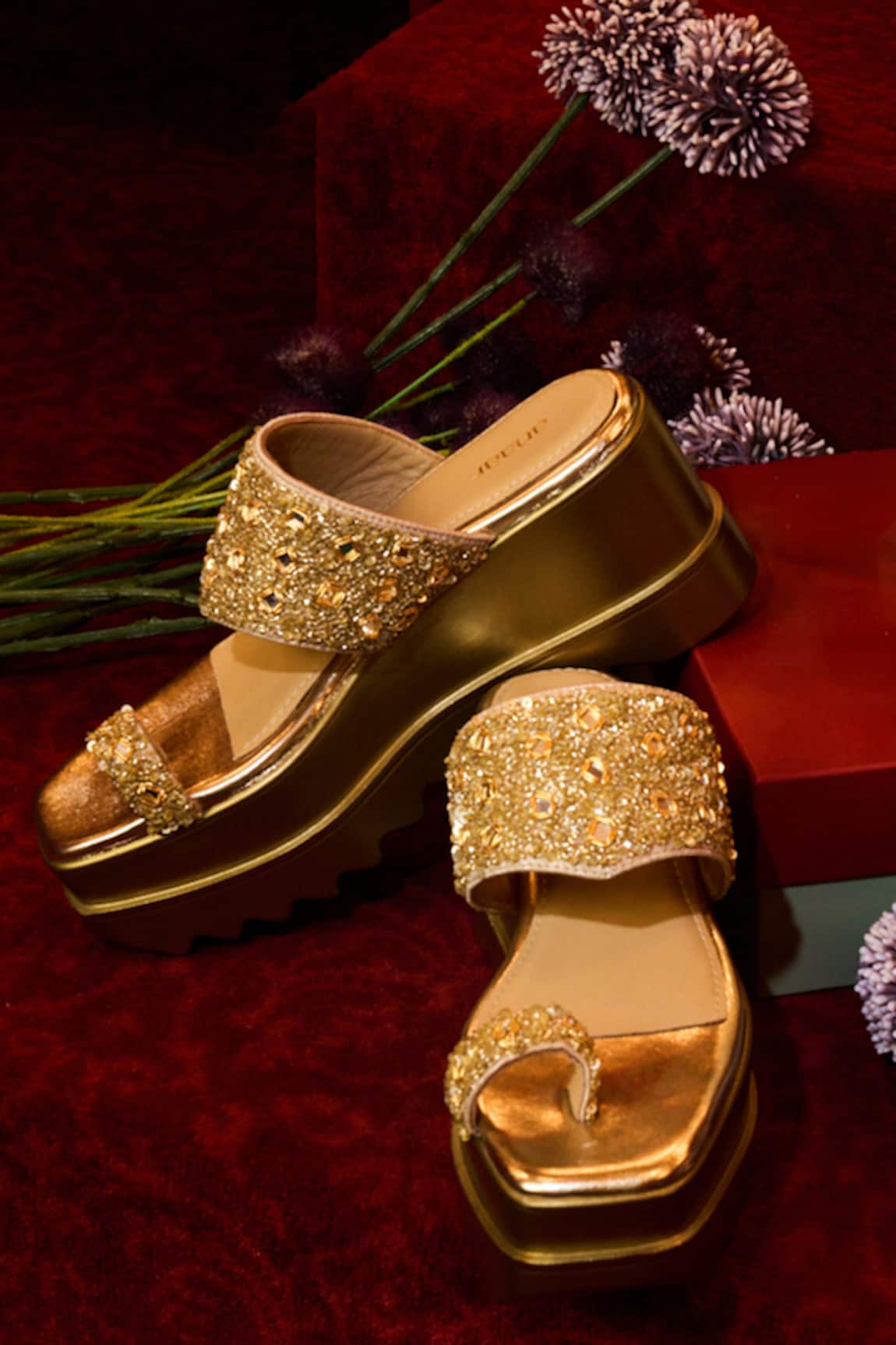 Anaar Maharani Embroidered Wedges 