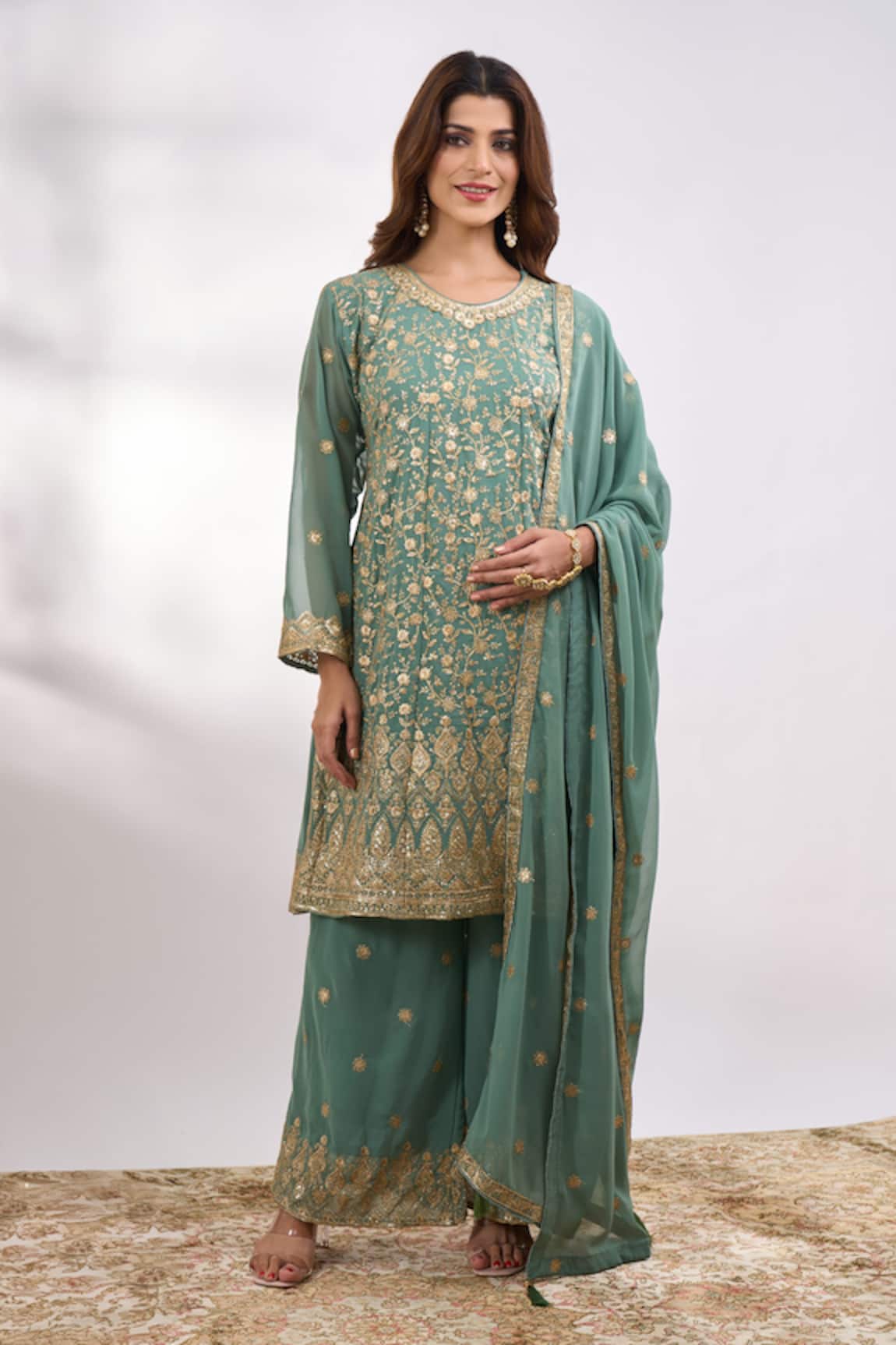 Alaya Advani Metallic Floral Embroidered Kurta Set