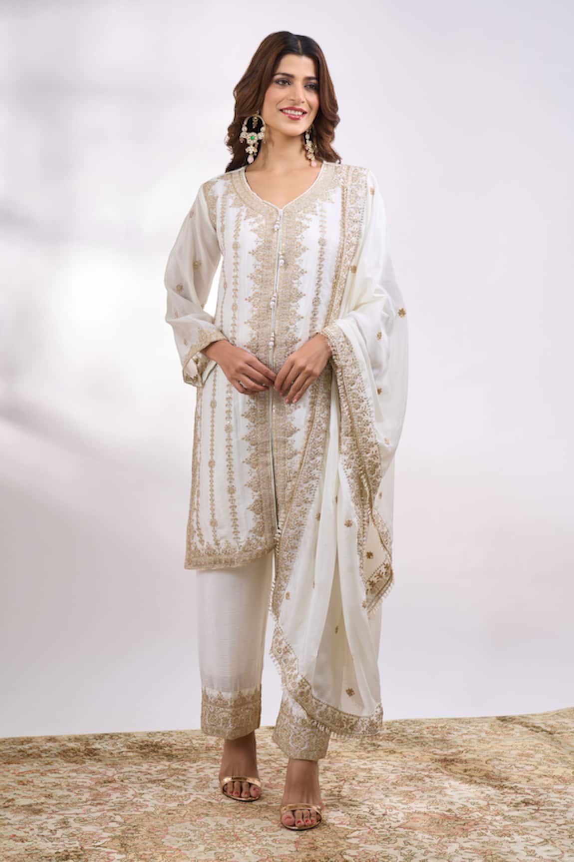 Alaya Advani Floret Embroidered Kurta Pant Set