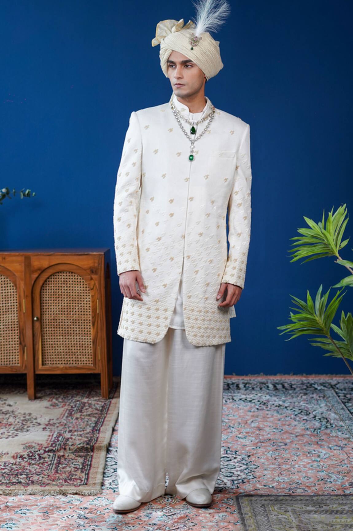 Philocaly Daneer Embroidered Houndstooth Sherwani Set 