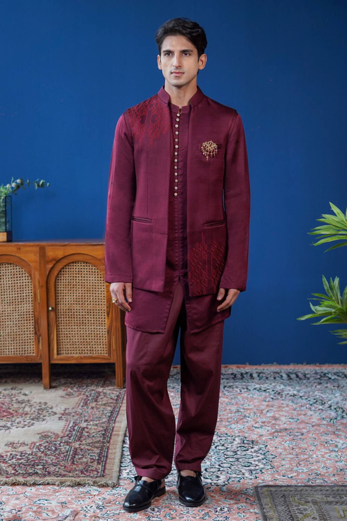 Philocaly Arohan Embroidered Bundi & Kurta Set 