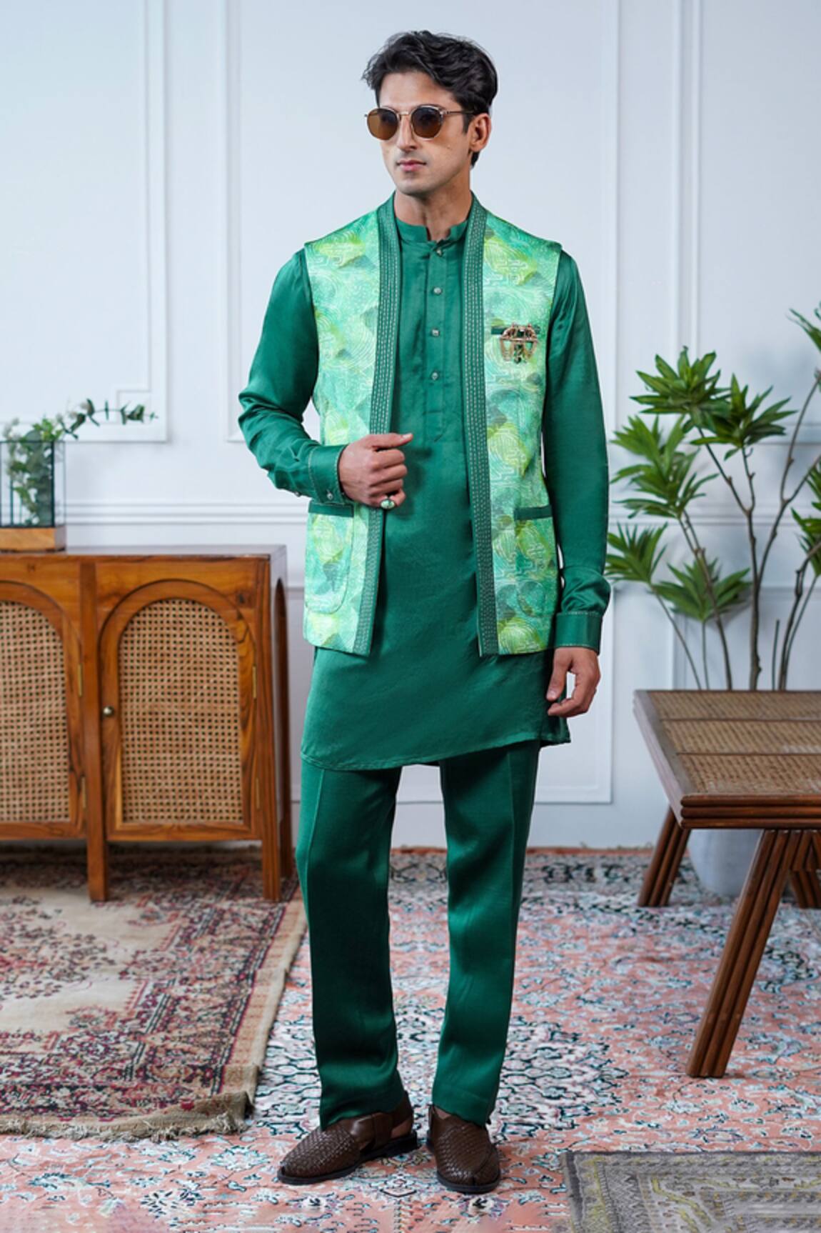 Philocaly Pushpvan Printed Open Bundi & Tonal Kurta Set 