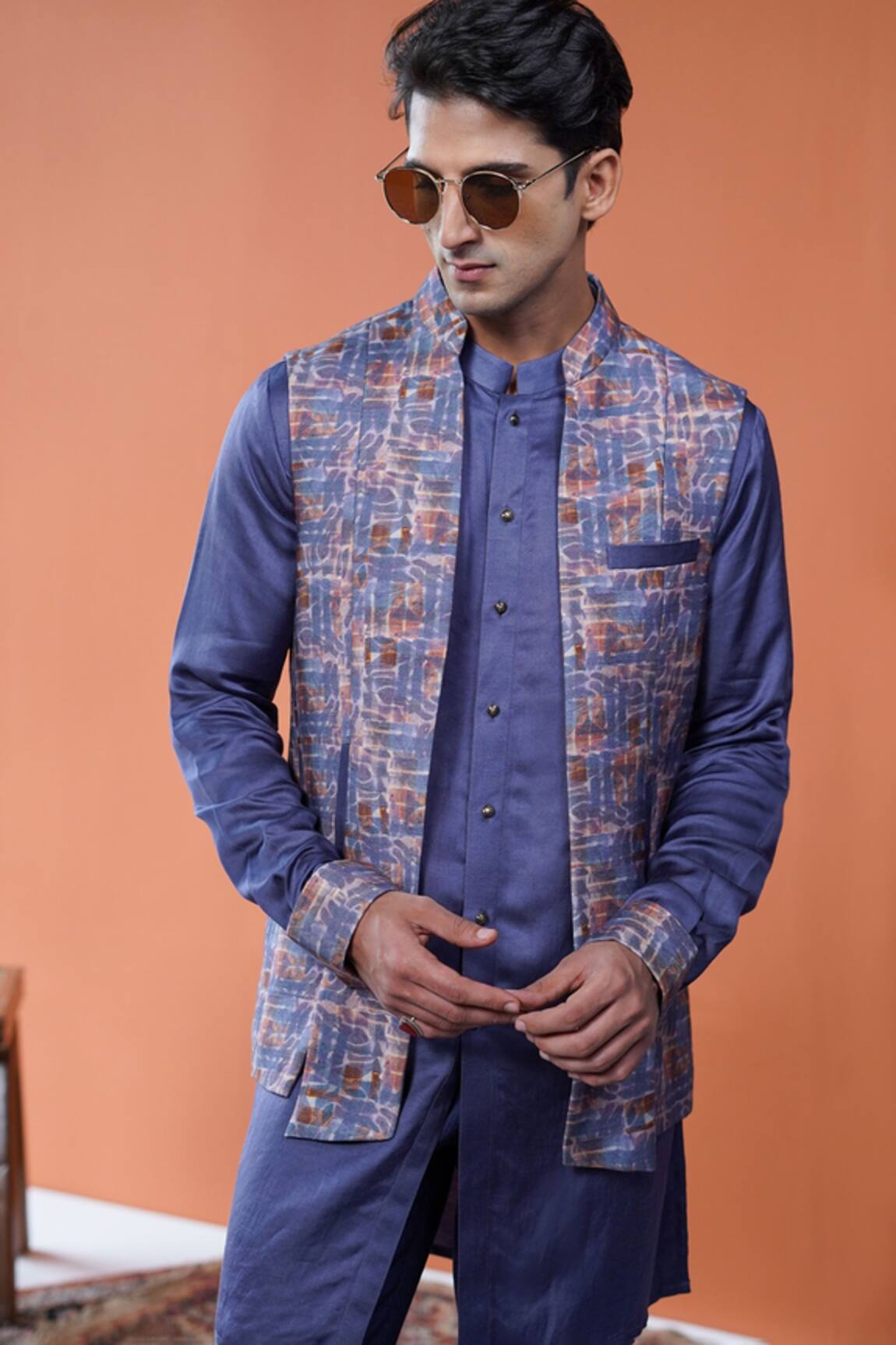 Philocaly Varnit Printed Cotton Tussar Open-Front Bundi 