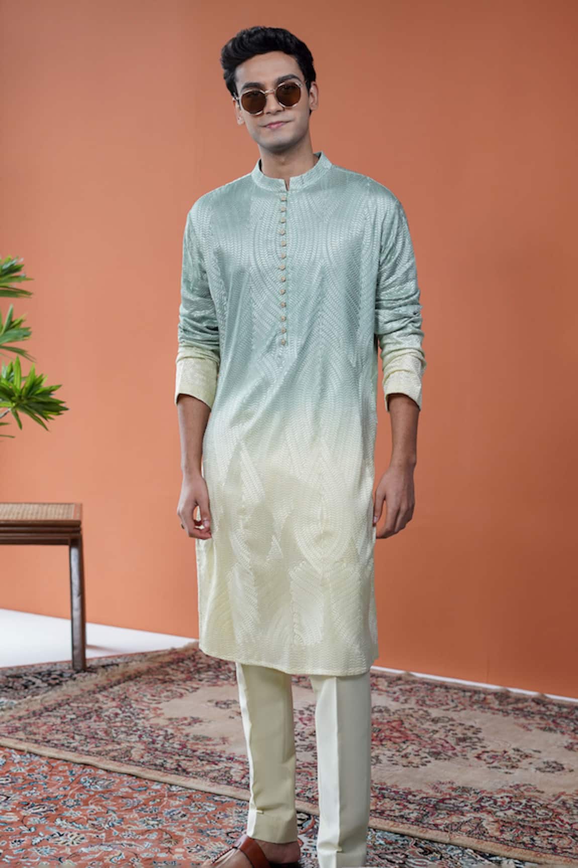 Philocaly Morni Ombre Woven Pattern Kurta With Potli Buttons 