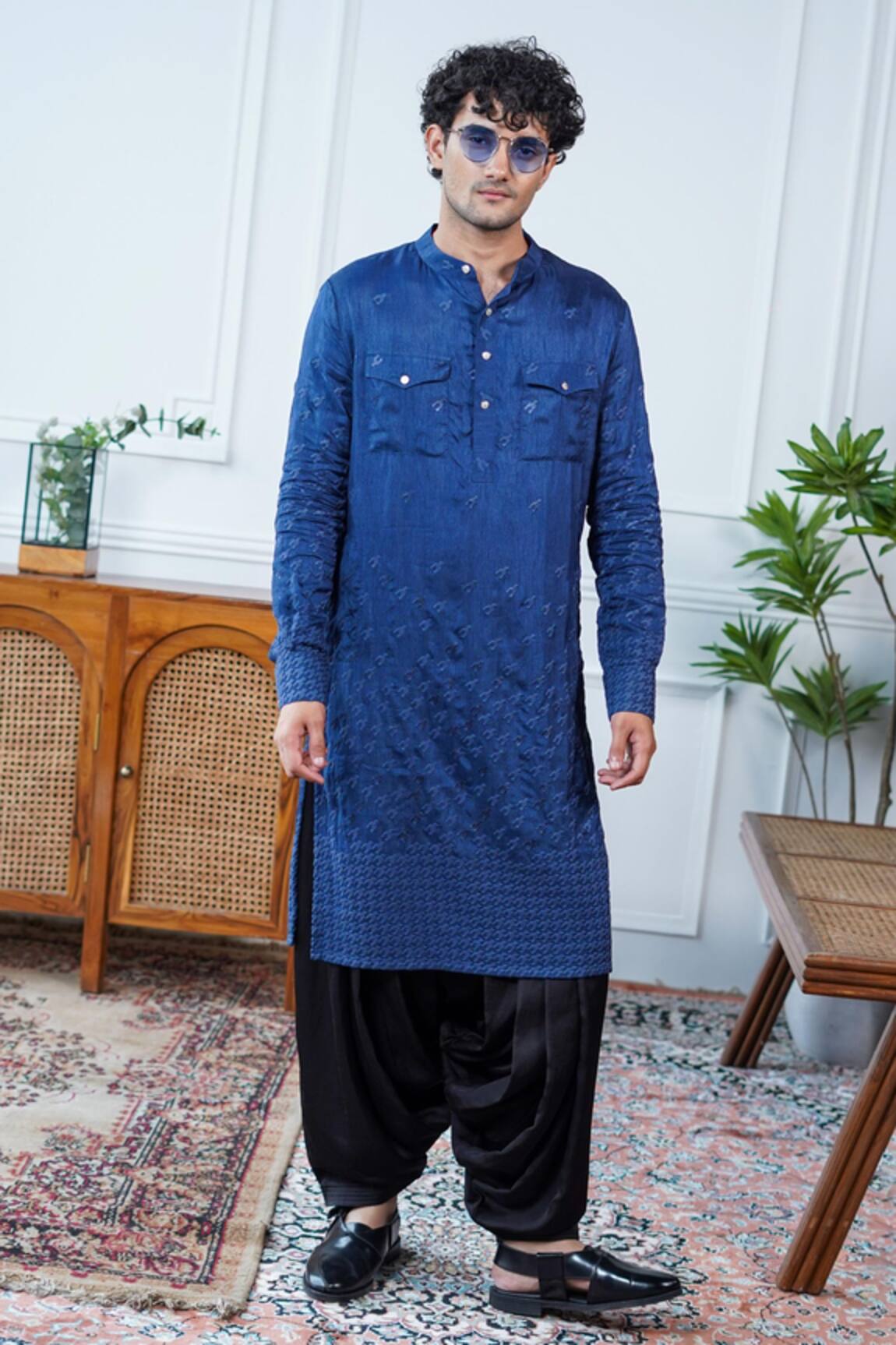 Philocaly Neerav Herringbone Pathani Kurta With Chest Pockets 