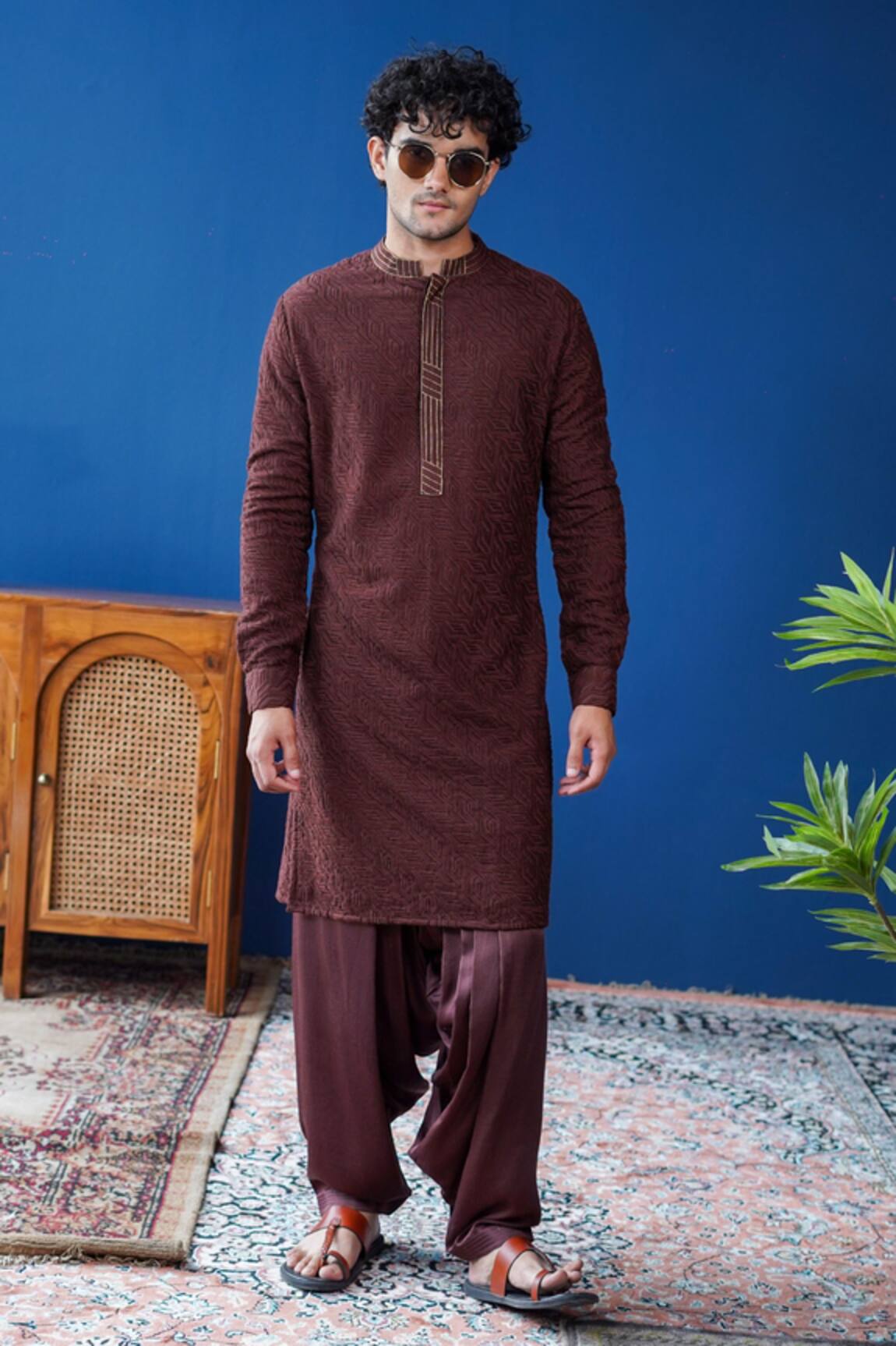 Philocaly Tavir Geometric Pattern Silk Kurta With Zari Detail 