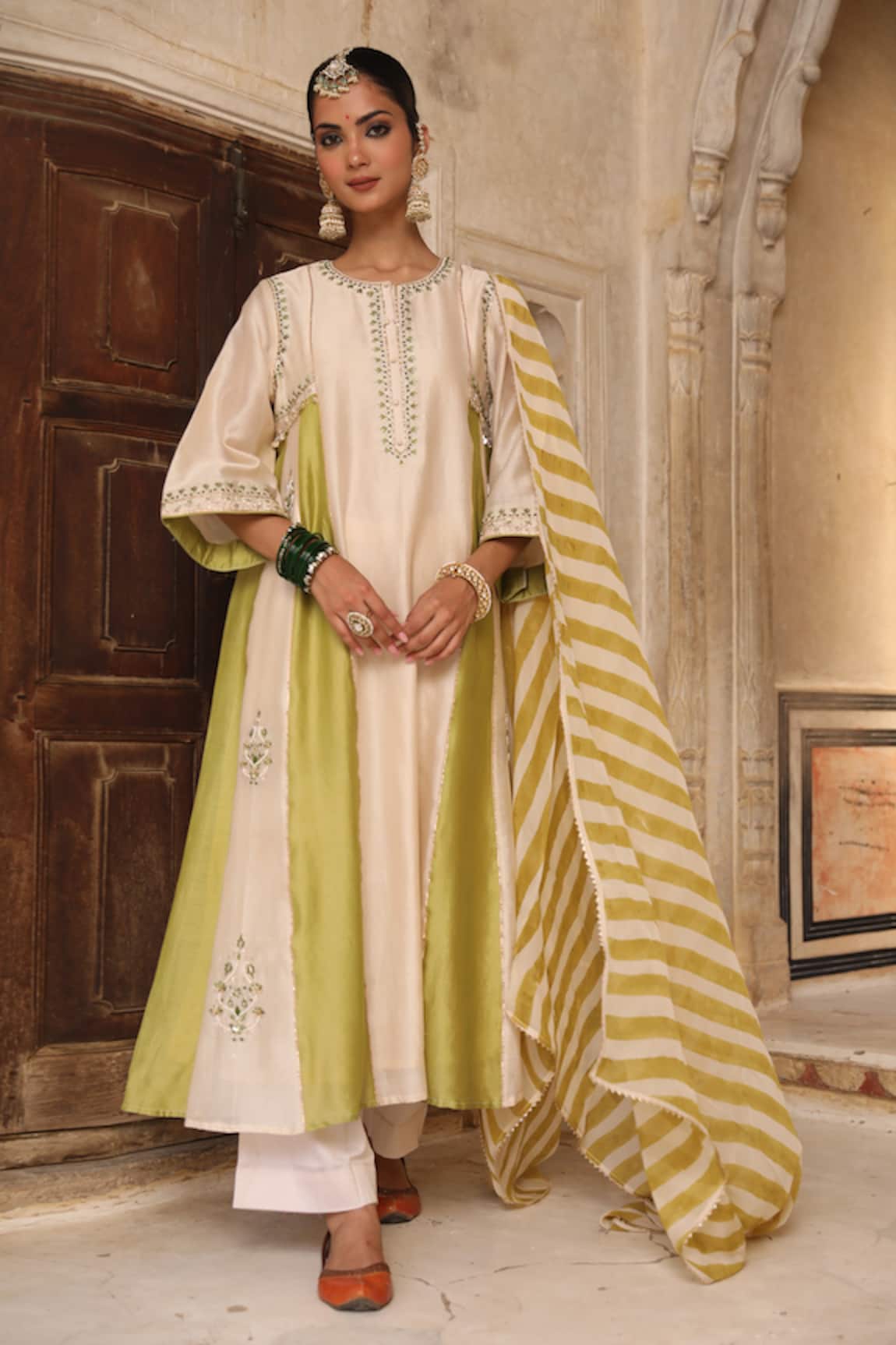 Amoree india Mishthi Gathered Kurta Set 