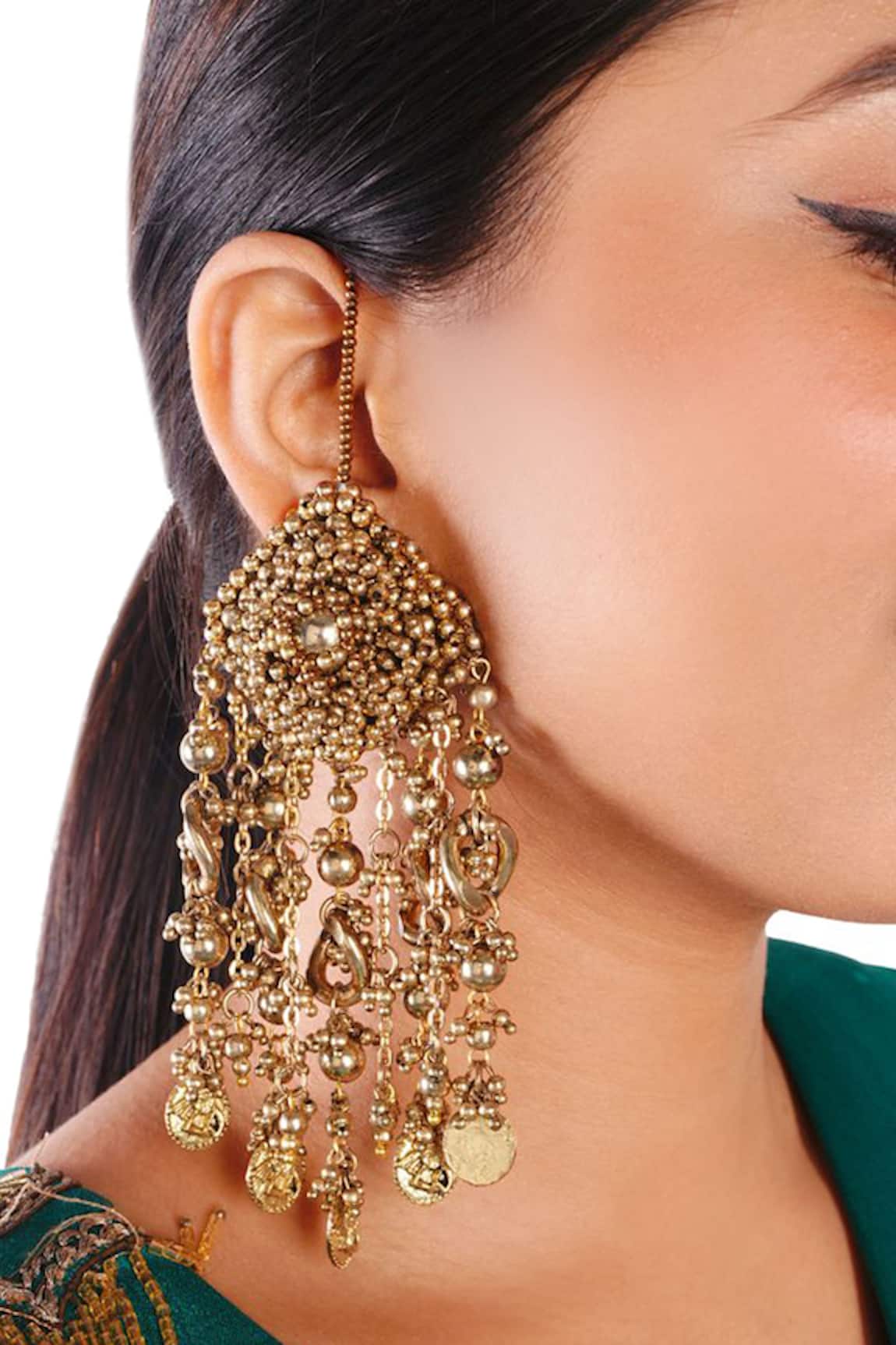 Vaidaan Kajol Embellished Earrings 