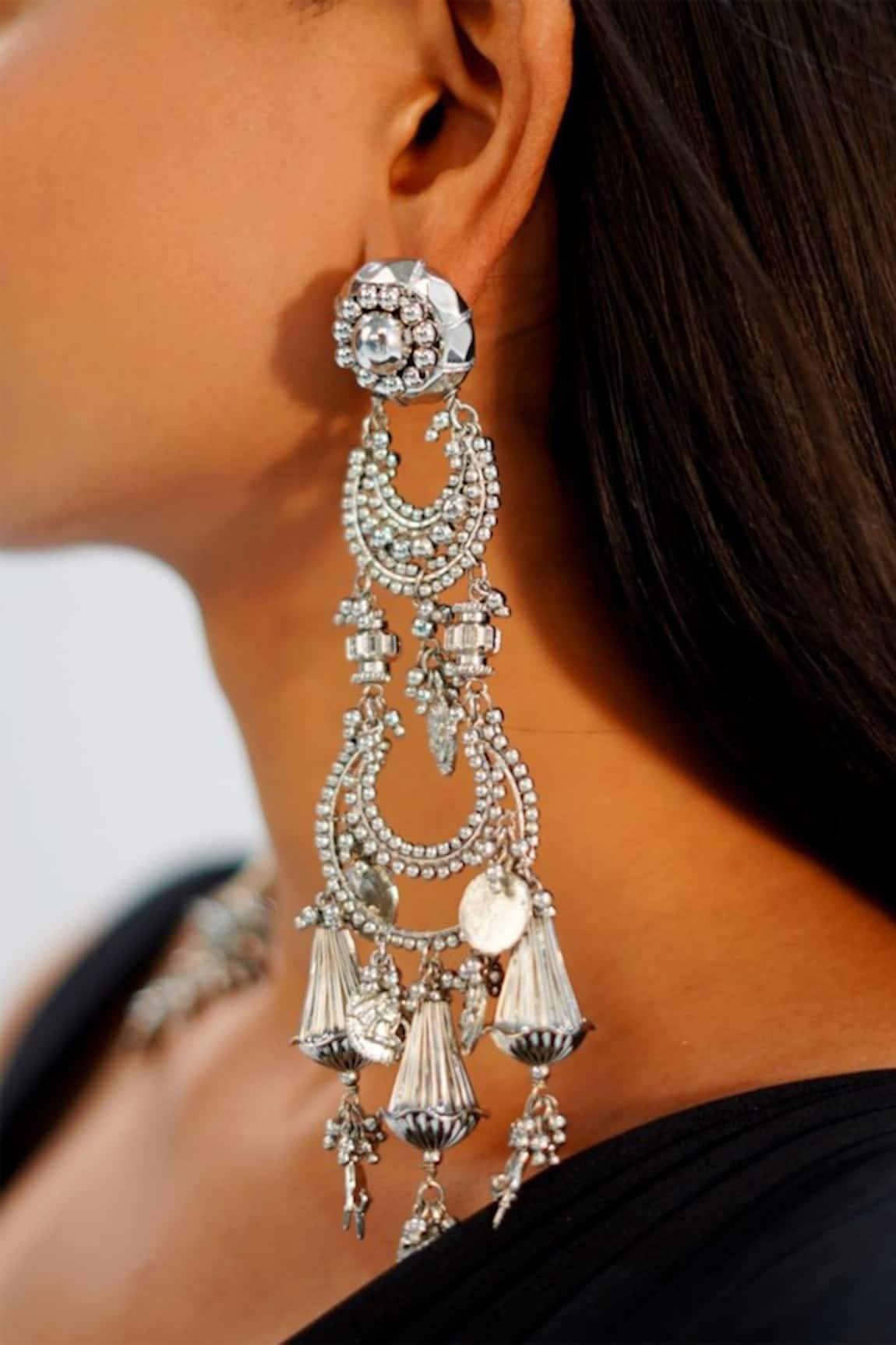 Vaidaan Mewar Embellished Earrings 