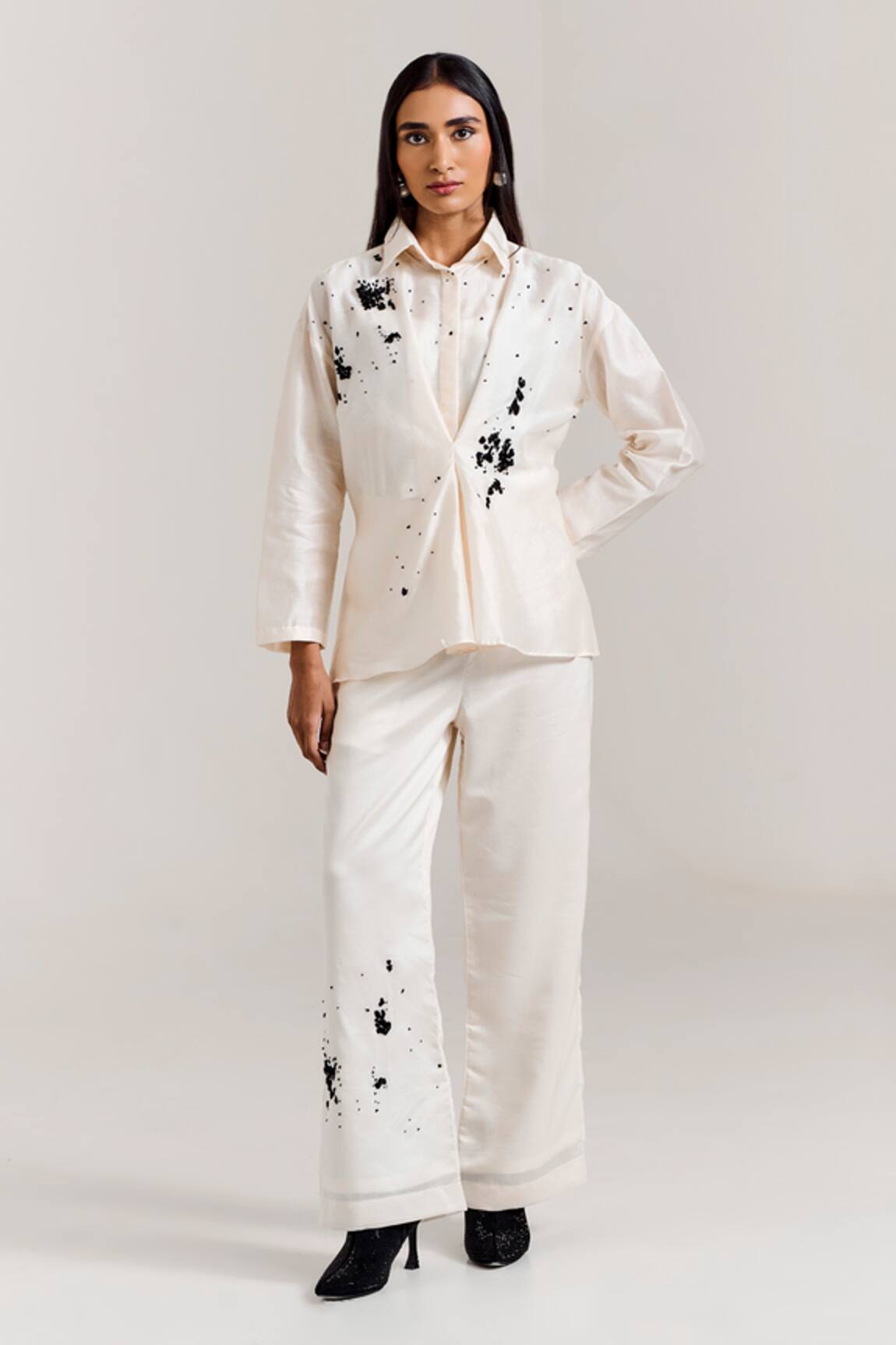 Notsosure Abstract Embroidered Shirt With Pant