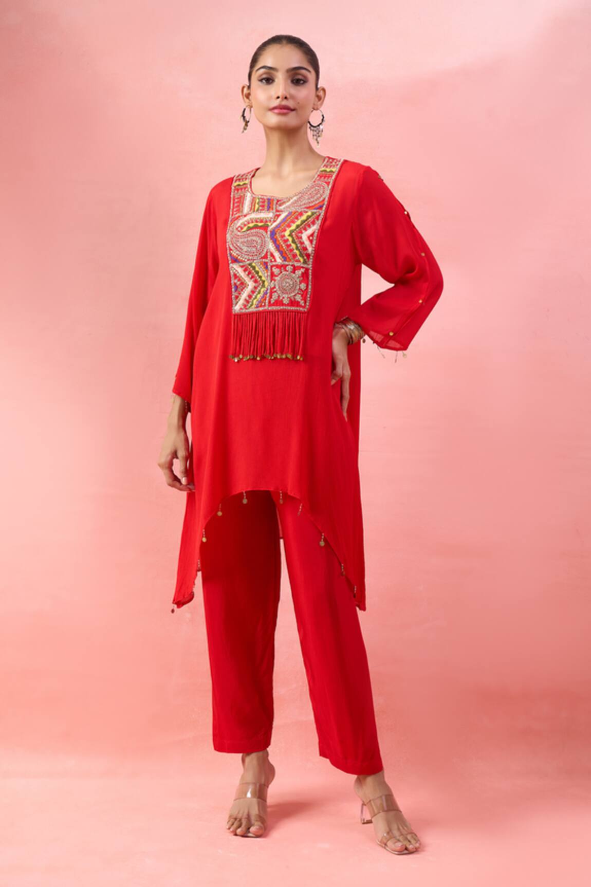 Alaya Advani Embroidered High-Low Kurta & Pant Set 