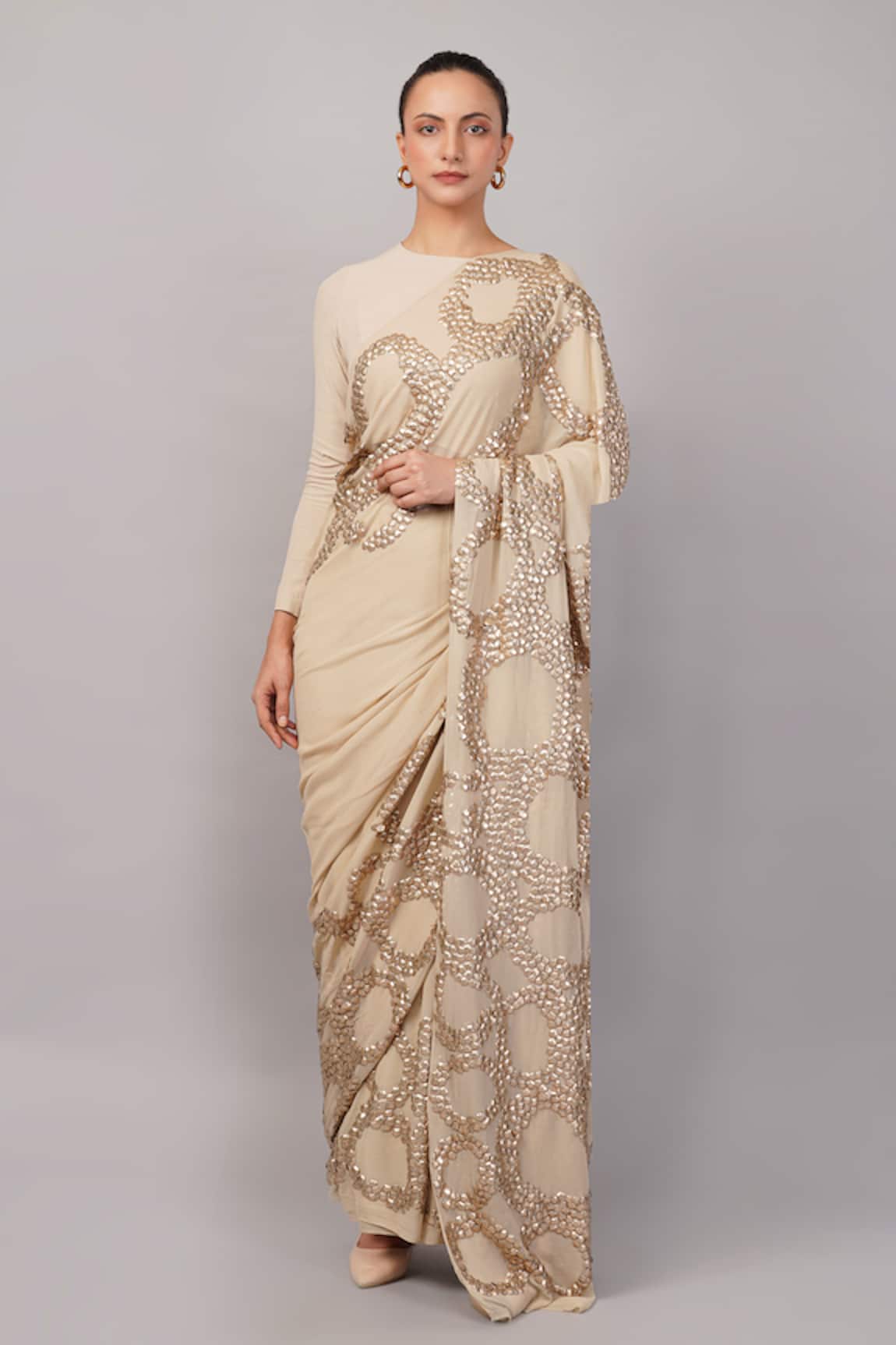 Abraham And Thakore French Cut Rings Embellished Saree 
