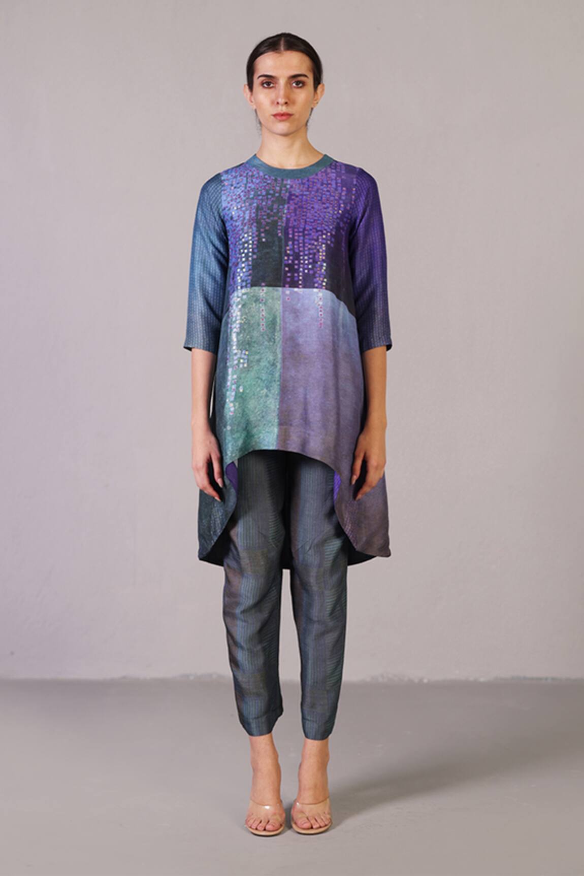 Clos Glint Pattern Kurta With Pant 
