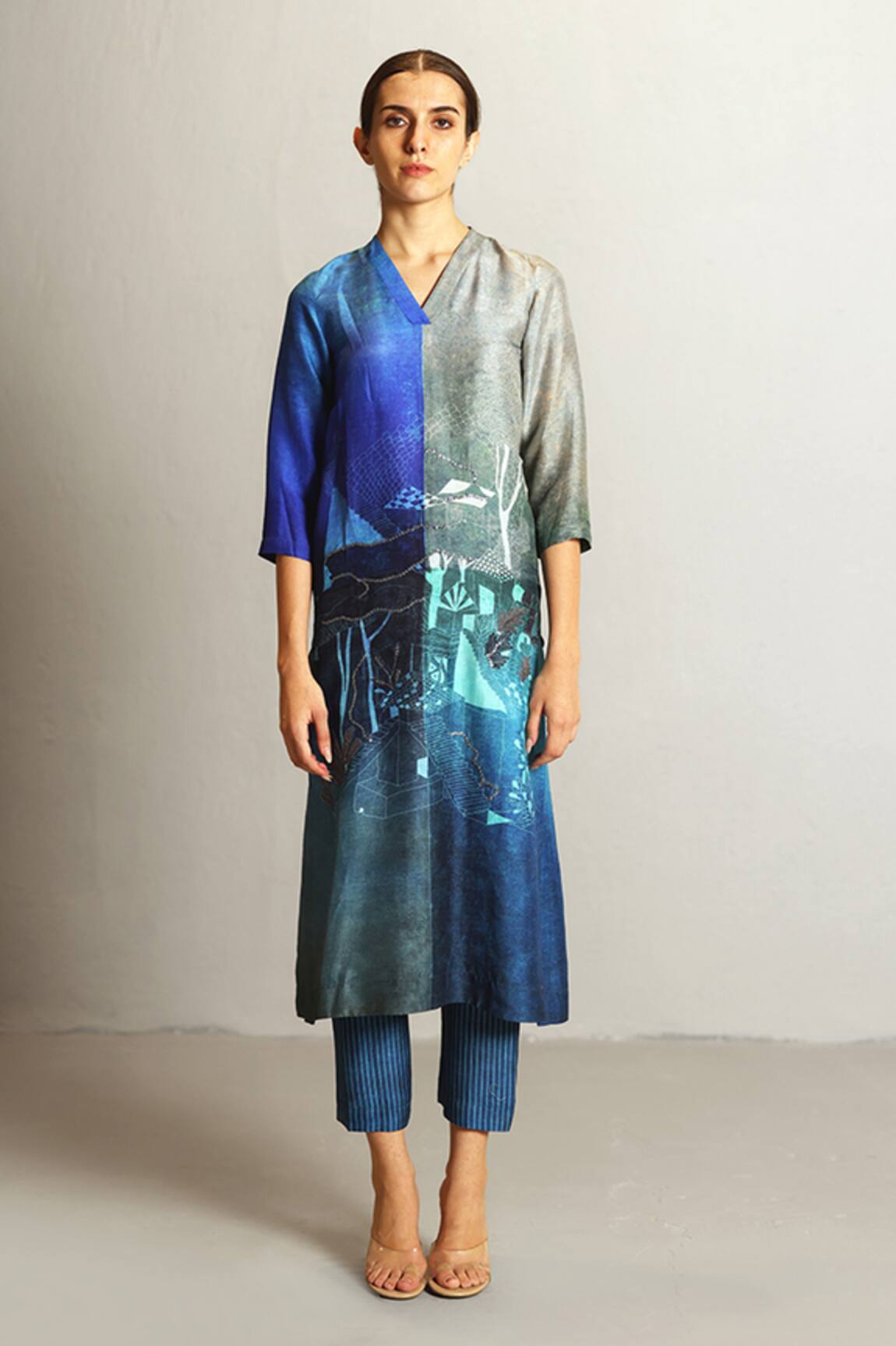 Clos Horizon Pattern Kurta With Pant 