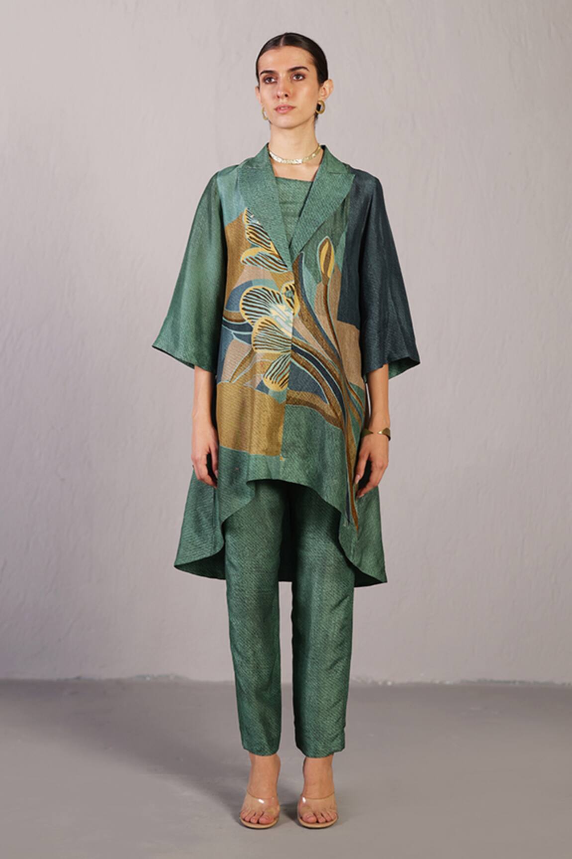 Clos Patch Abstract Pattern Jacket & Pant Set 