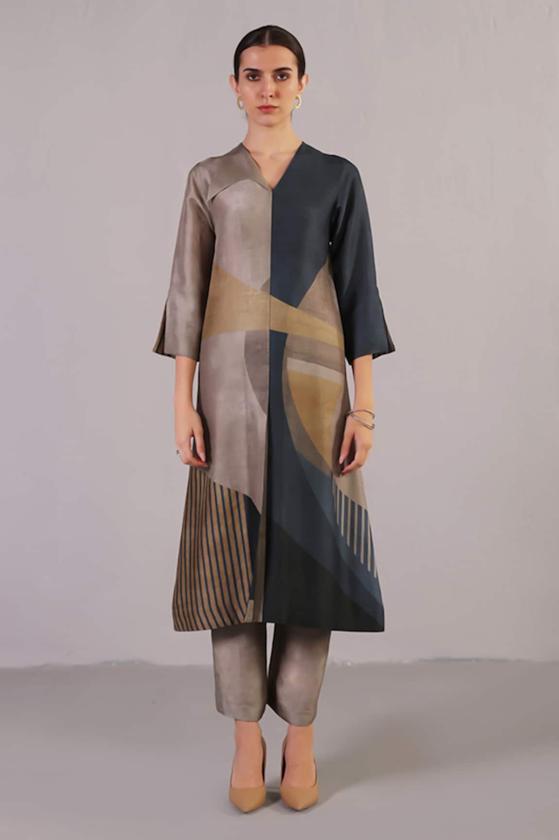 Clos Botanica Pattern Kurta With Pant 