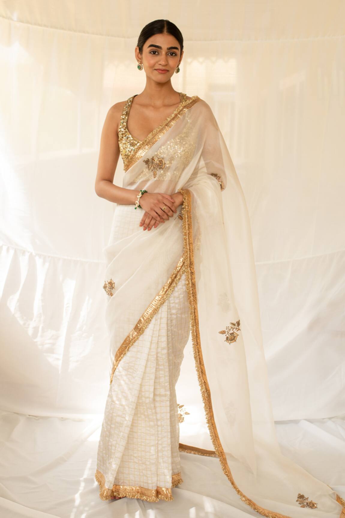 Priyanka Raajiv Hansika Floral Butti Saree With Running Blouse 