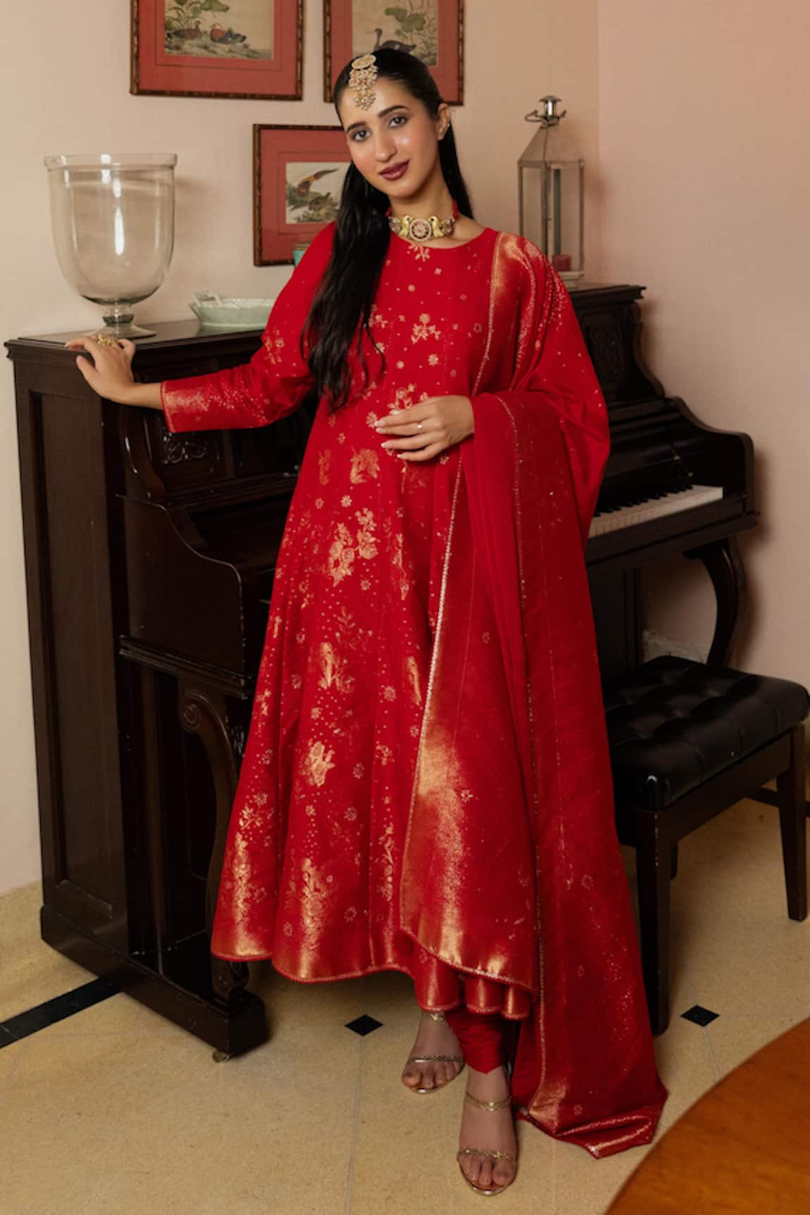 Safaa Phoolon Ki Khilkhil Anarkali Set 