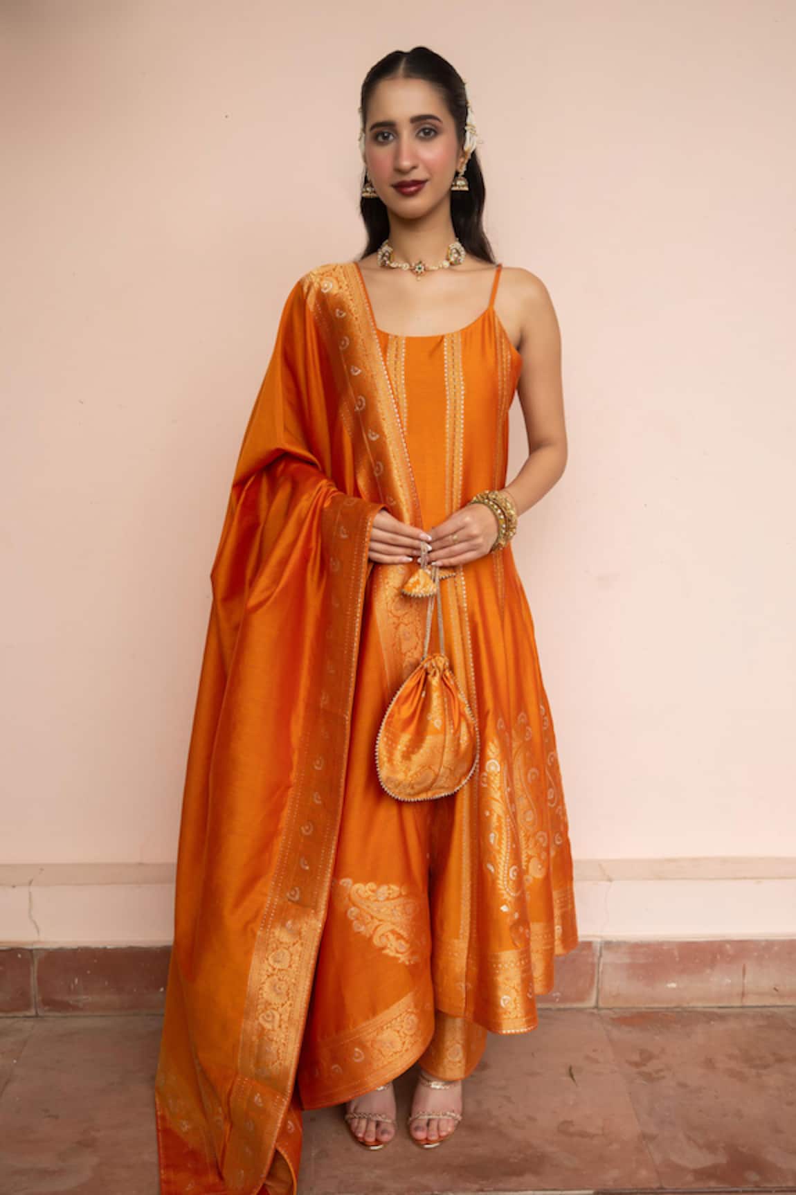 Safaa Rangrez Baithak Anarkali Set 