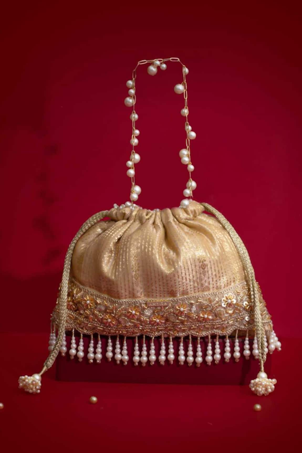 Amyra Vivaah Embellished Potli - Beige 
