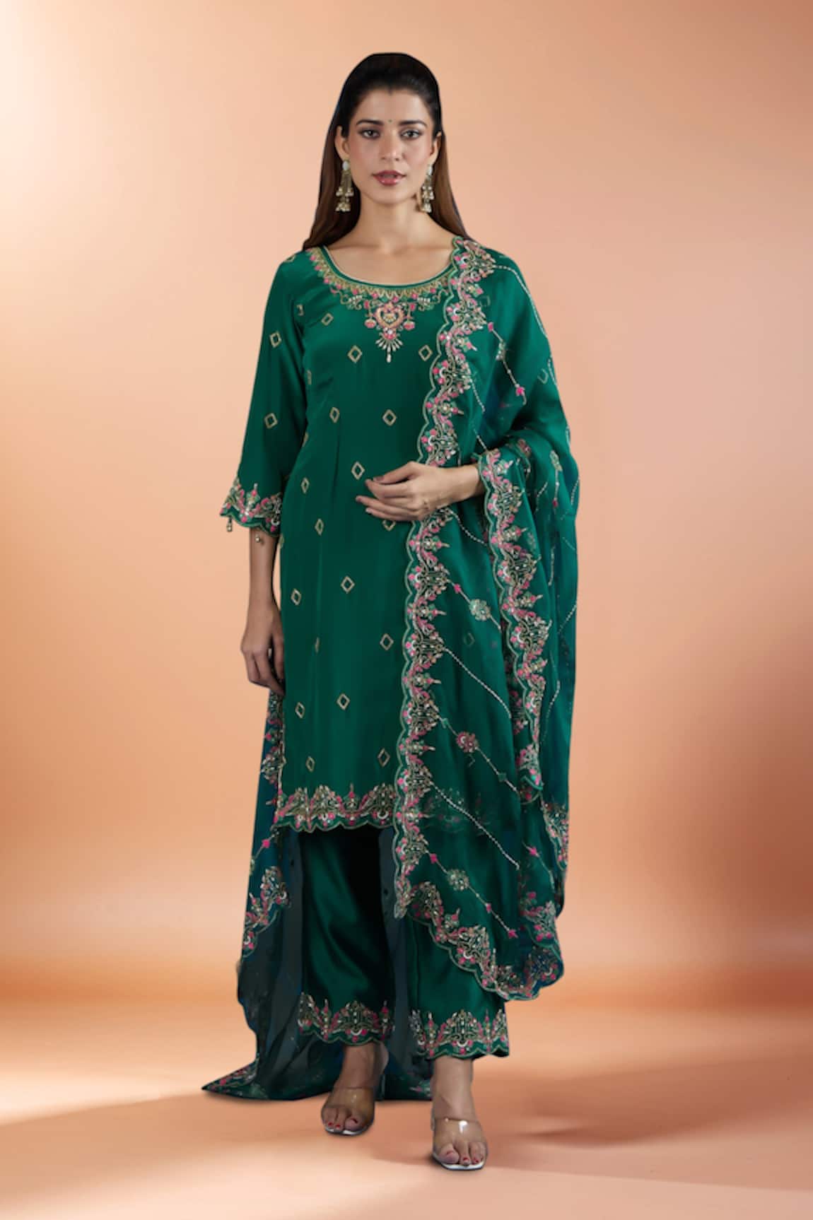 Samyukta Singhania Butti Embroidered Kurta Set 
