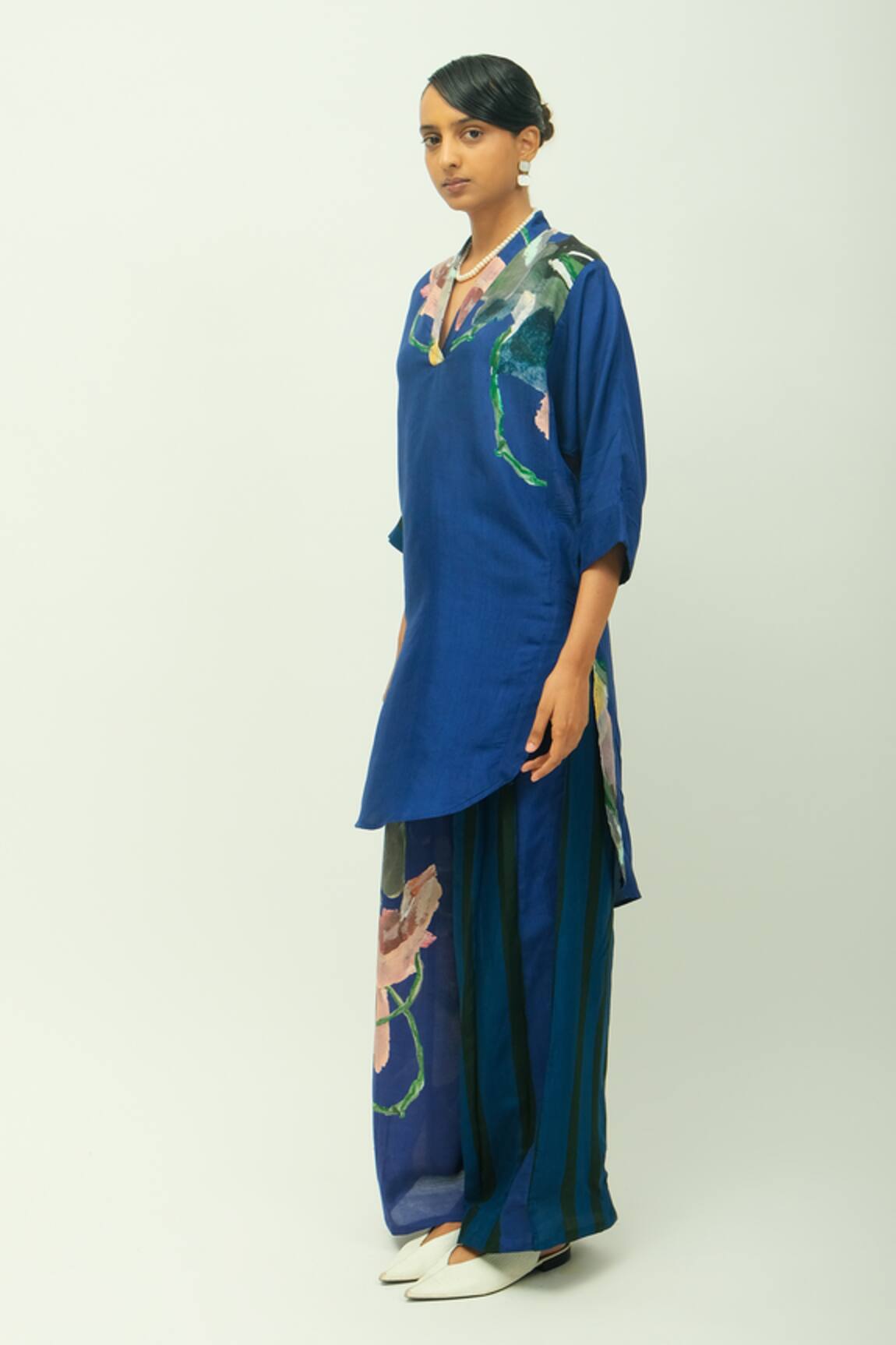 OFRIDA Midnight Psy Hand Painted Print Pant 