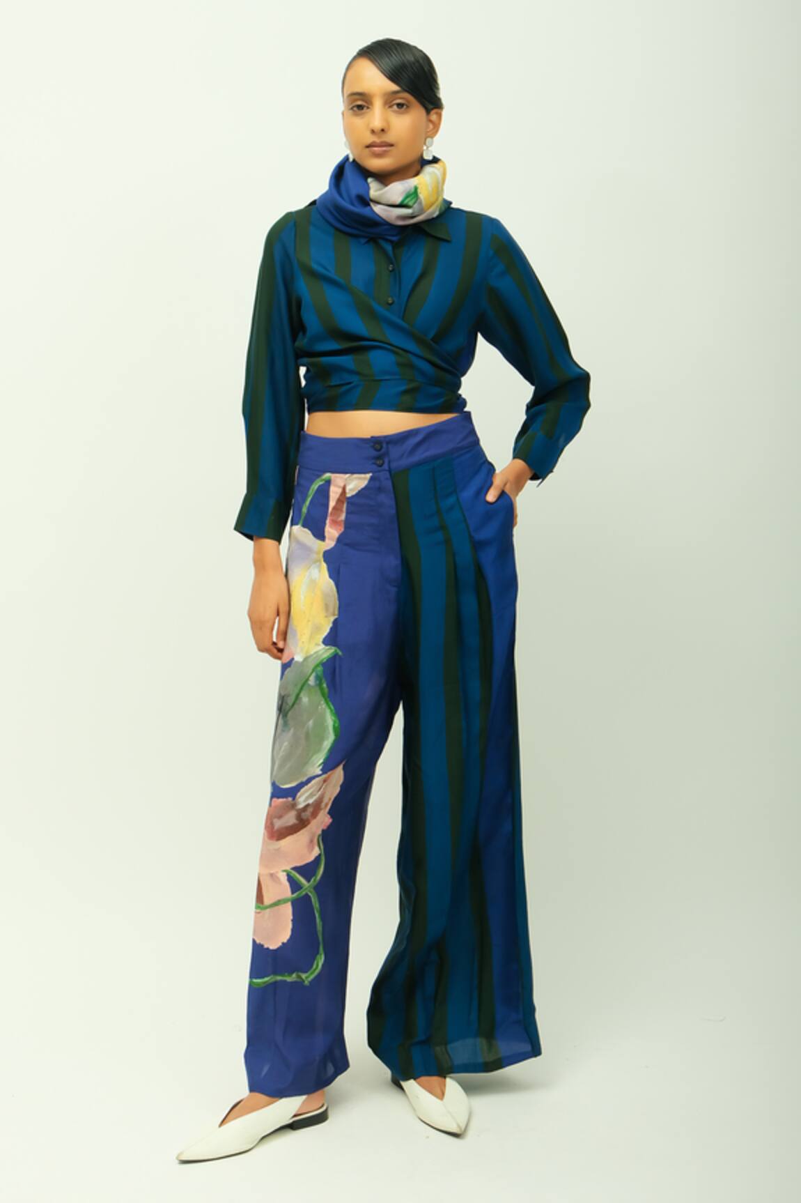 OFRIDA Midnight Psy Striped Top 