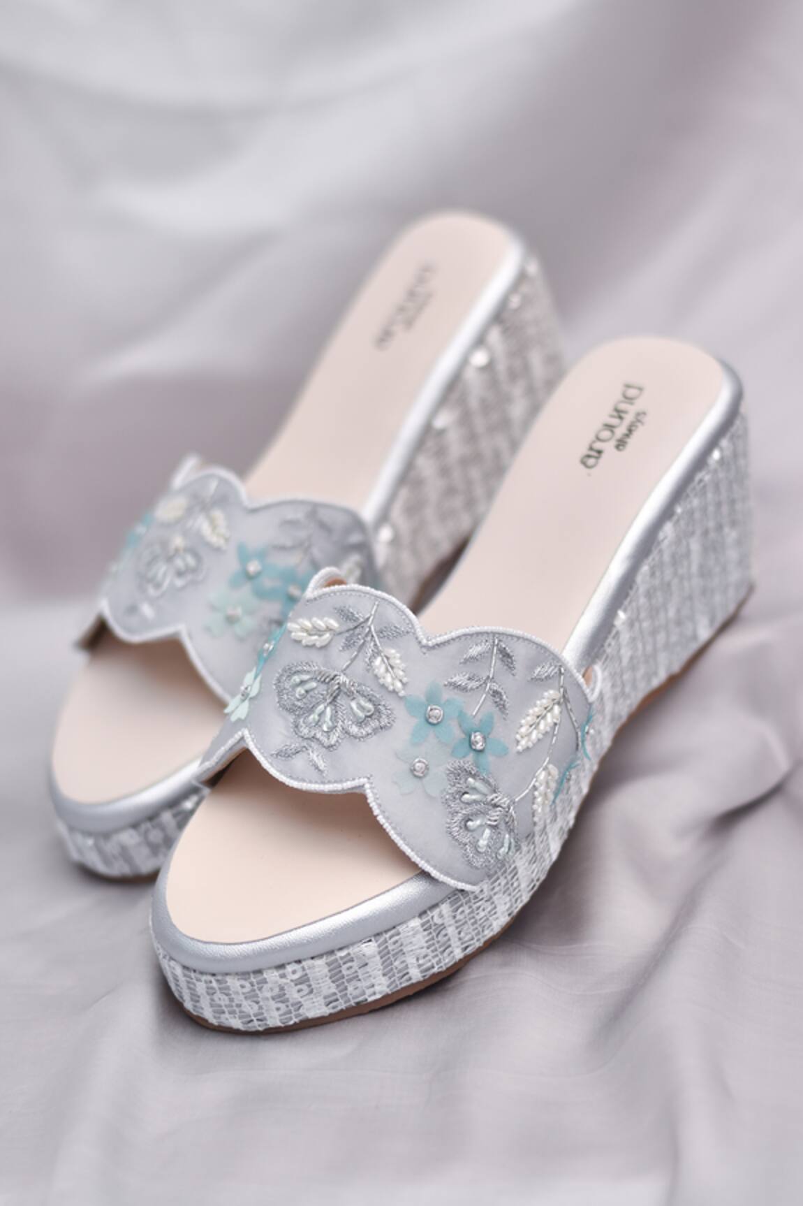 Around Always Jade Textured Wedges with Aqua 3D Petals 