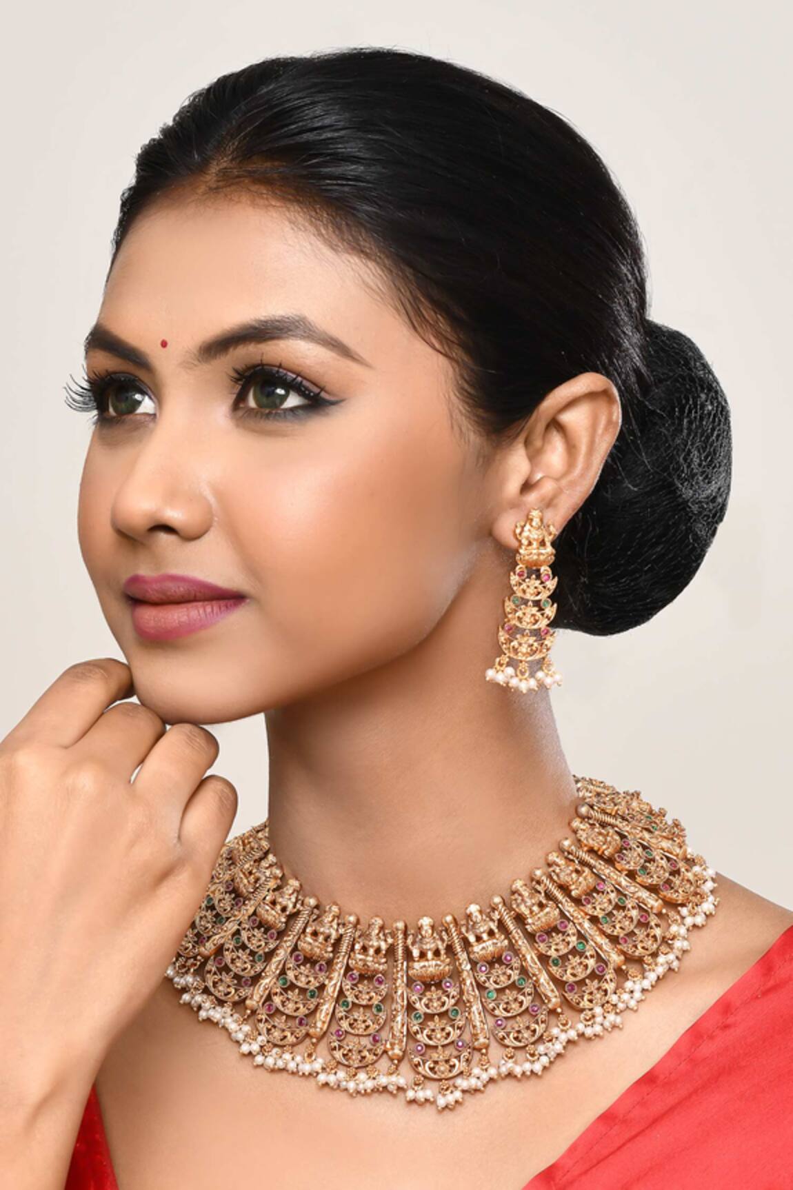 Our Purple Studio Temple Motif Stone & Pearl Choker Set 