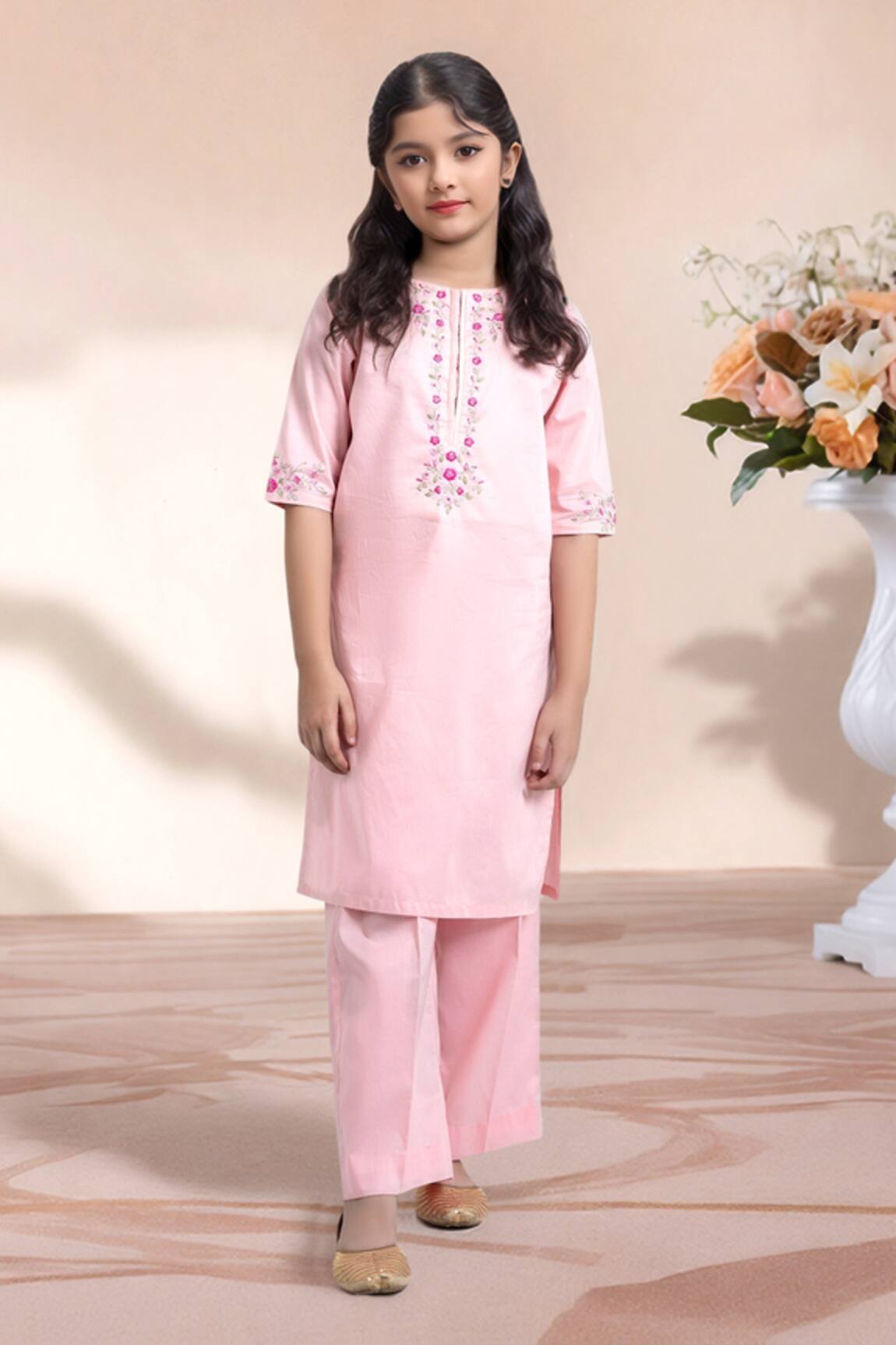 Samyukta Singhania Embroidered Tunic With Pant 