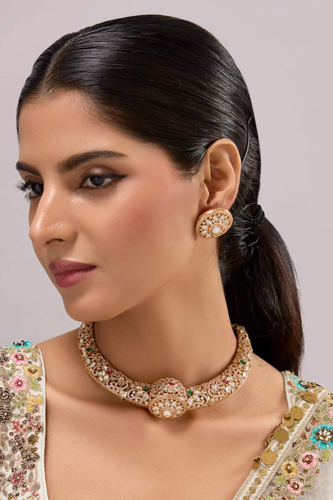 Auraa Trends Gold Finish Kundan Polki Necklace & Earring Set 