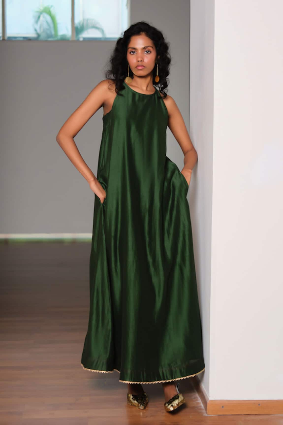 Kharakapas Vriksh Silk Gown 