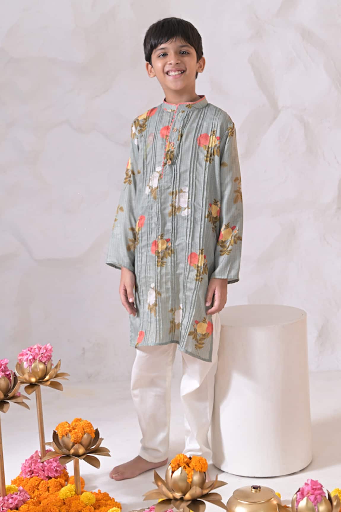 The Plum Bum Pintuck Floral Kurta & Pyjama Set 