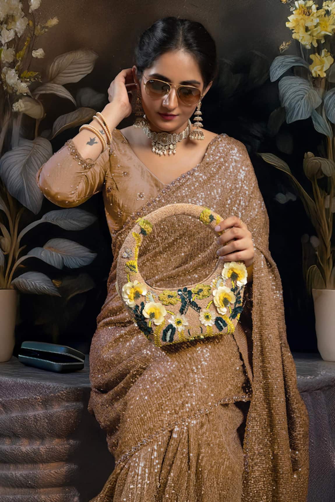 Versuhz Golden Meadow
Meadow Bloom Hand Beaded 3D Floral Bag