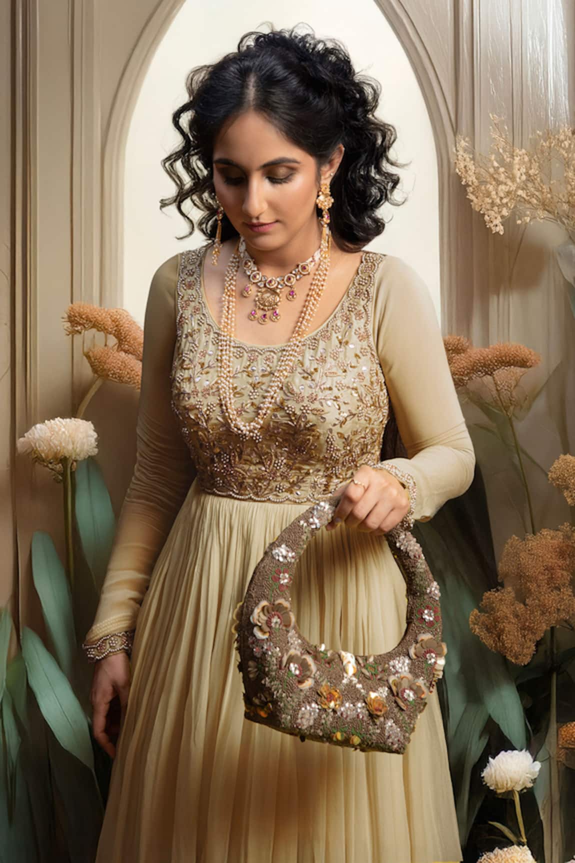 Versuhz Amber Arc 3D Floral Embellished Arc Bag