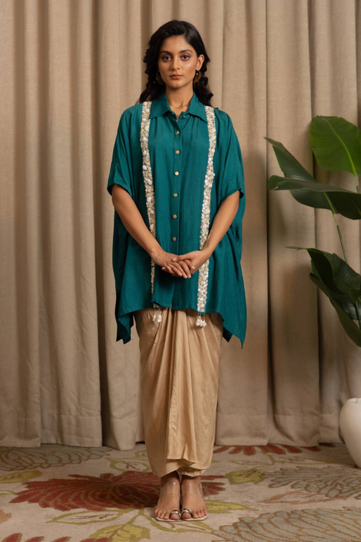 Vanshika Agarwal Label Tressa Kaftan & Dhoti Skirt Set With Embellishments 