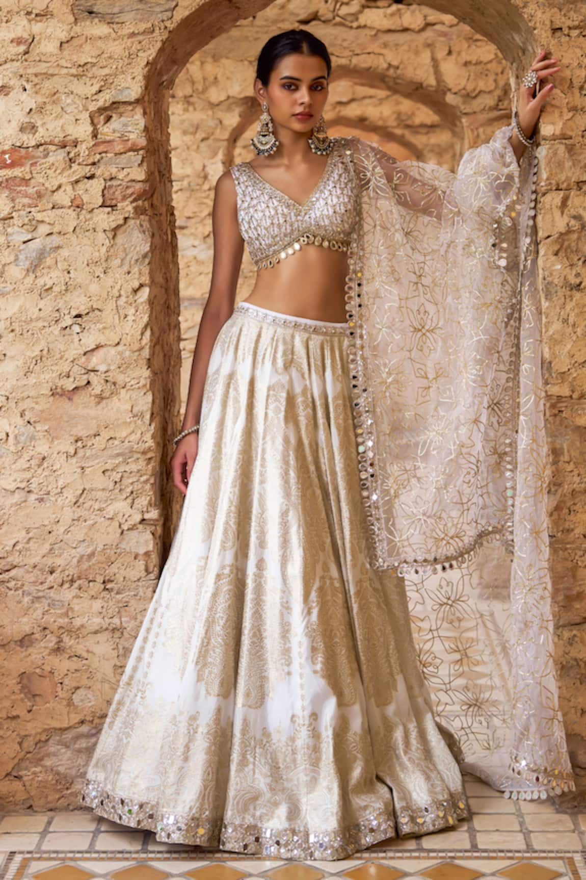 Lashkaraa Embroidered Viscose Brocade Lehenga Set 