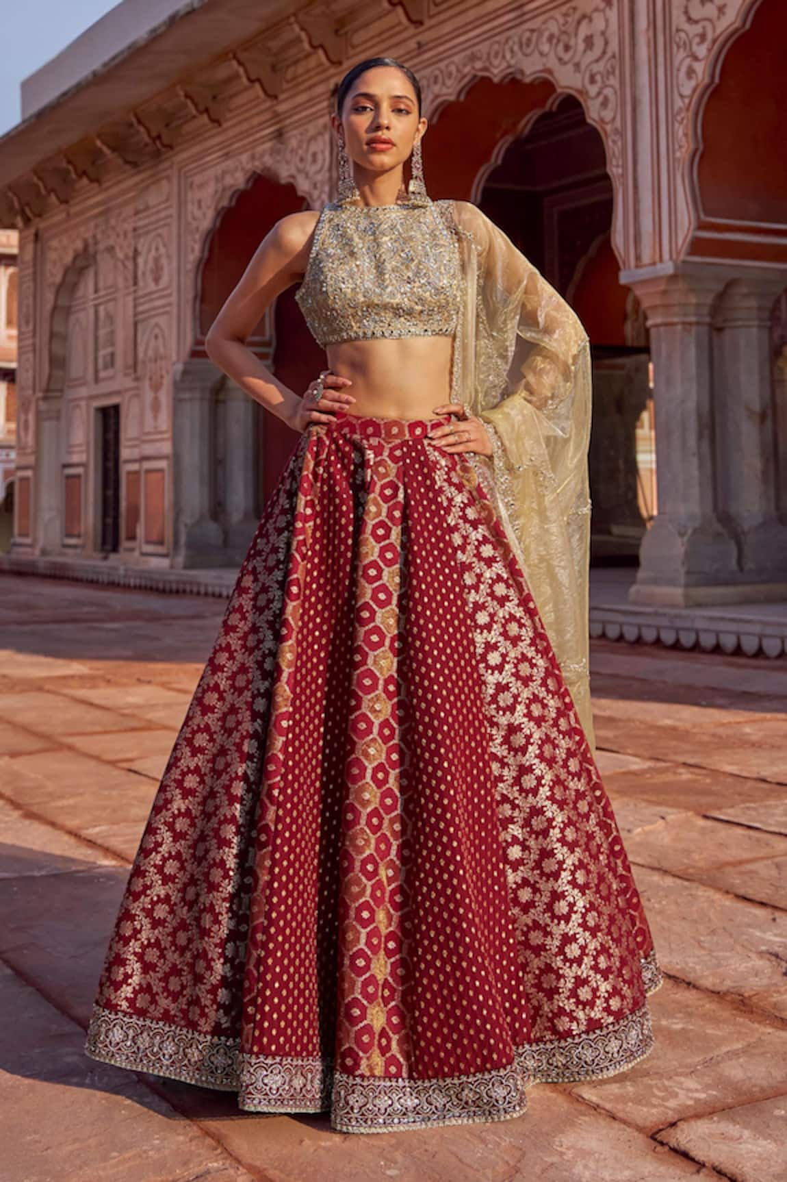 Lashkaraa Embroidered Tissue Lehenga Set 