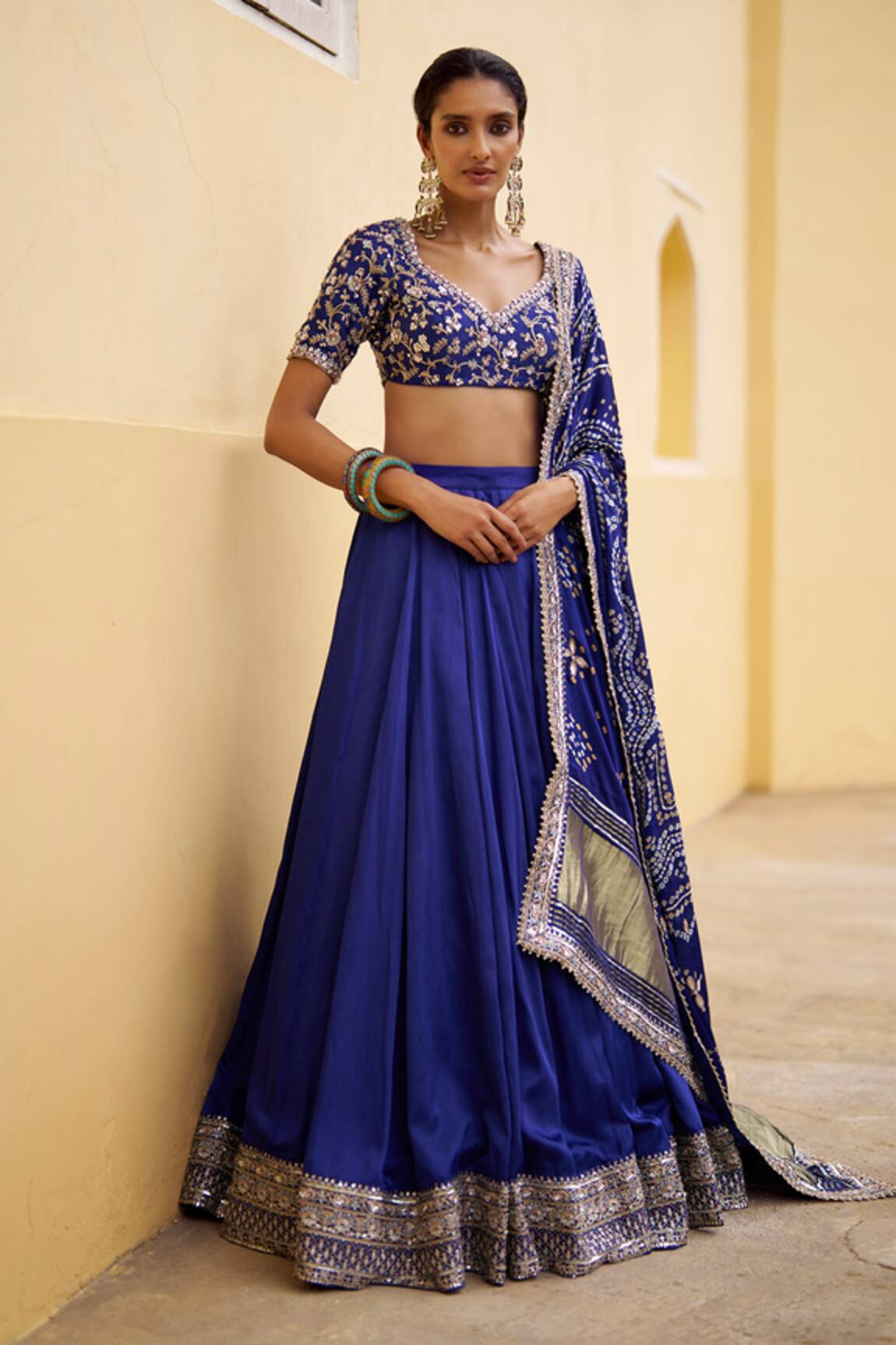 Lashkaraa Embroidered Bandhani Lehenga Set 