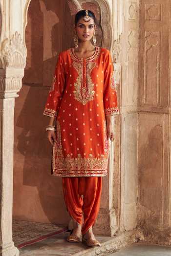 Sheetal Batra Fahmida Gota Patti Kurta With Dhoti Pant 