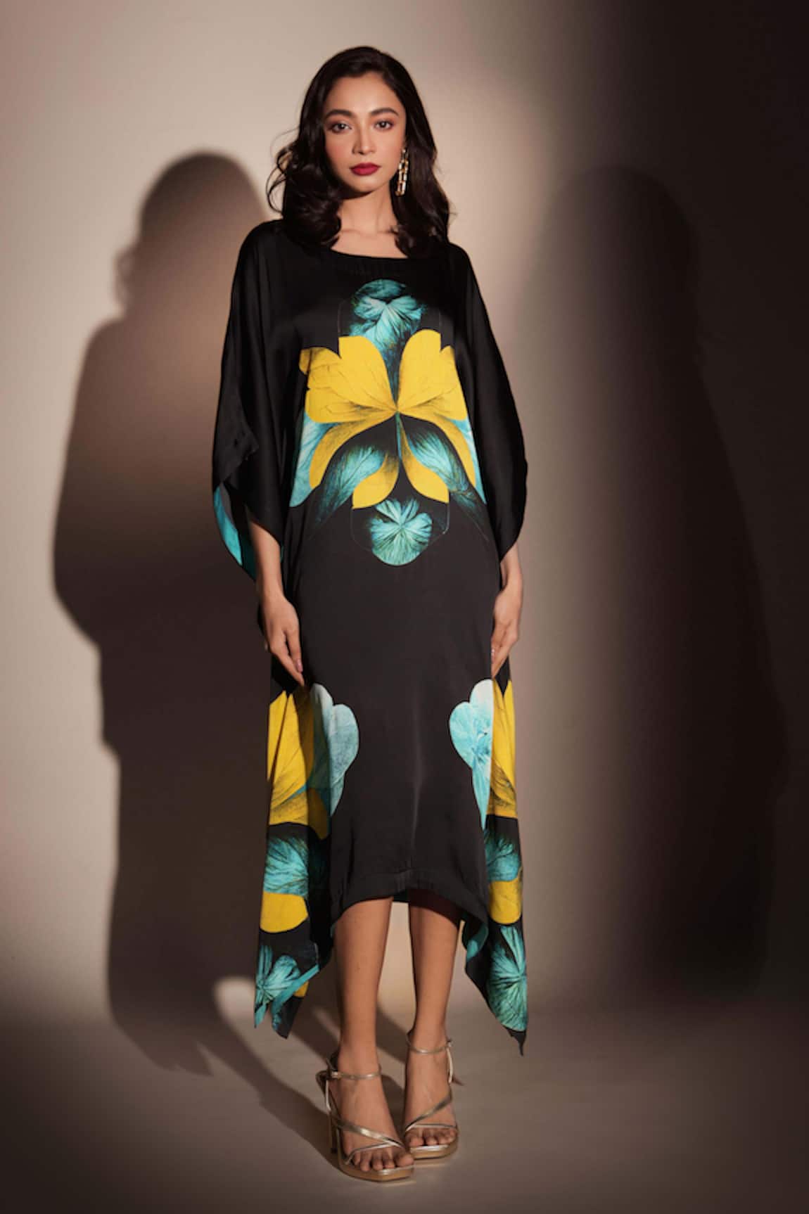 ISADAA BY ROTNA DUTT Digital Printed Kaftan With Satin Border