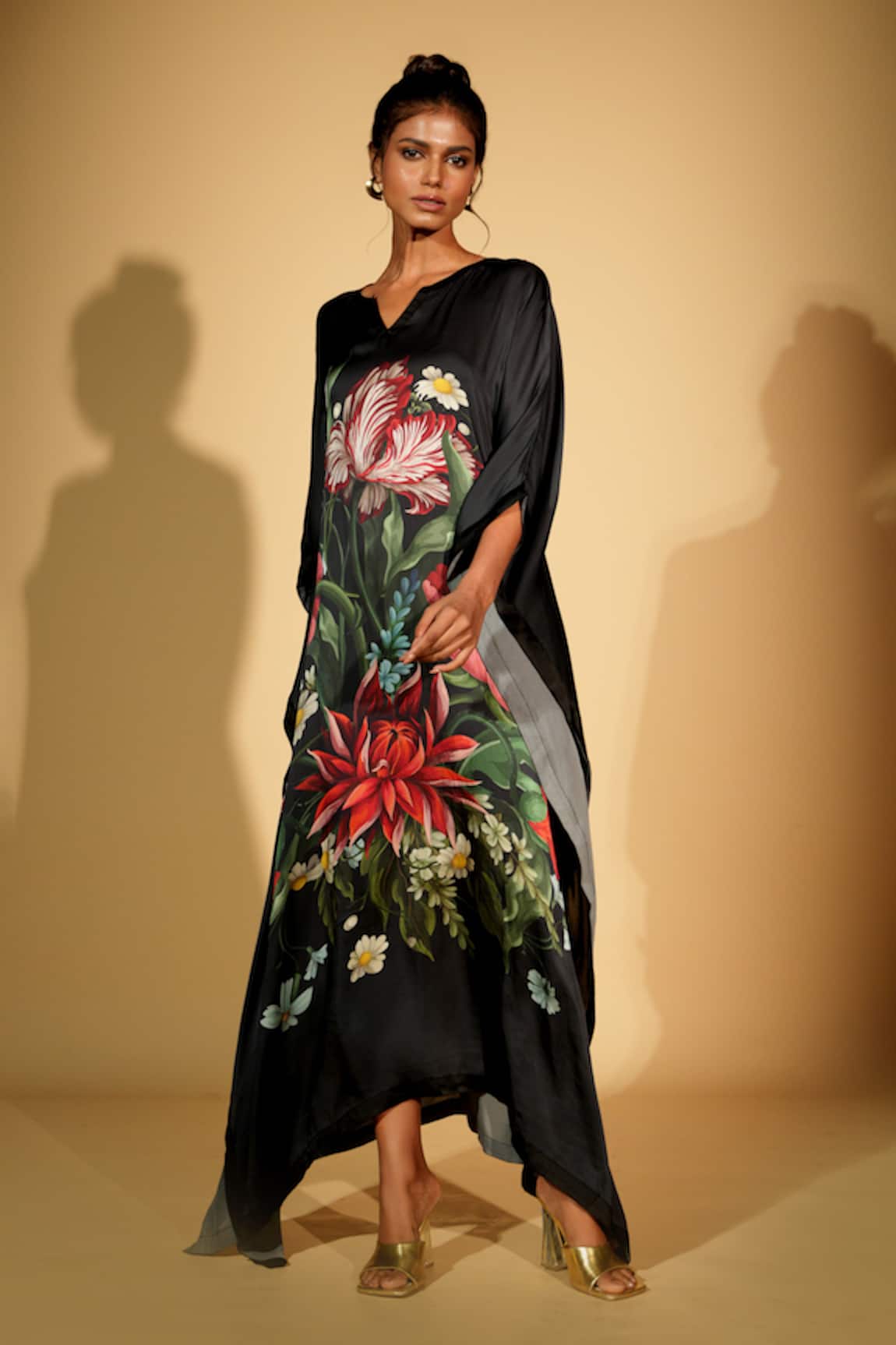 ISADAA BY ROTNA DUTT Digital Printed Kaftan With Satin Border 