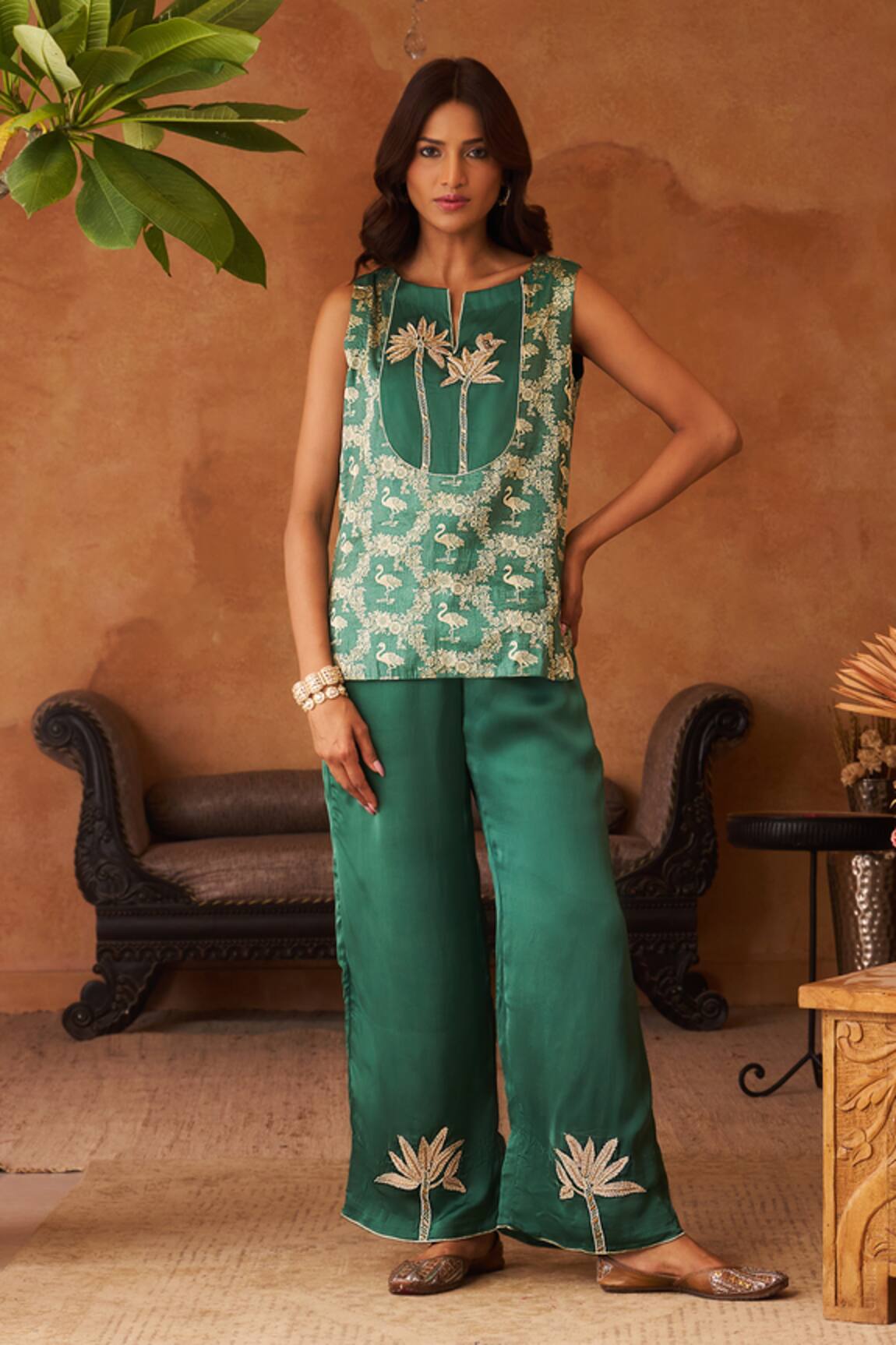 Neitri Samar Embroidered Kurta & Pant Set 