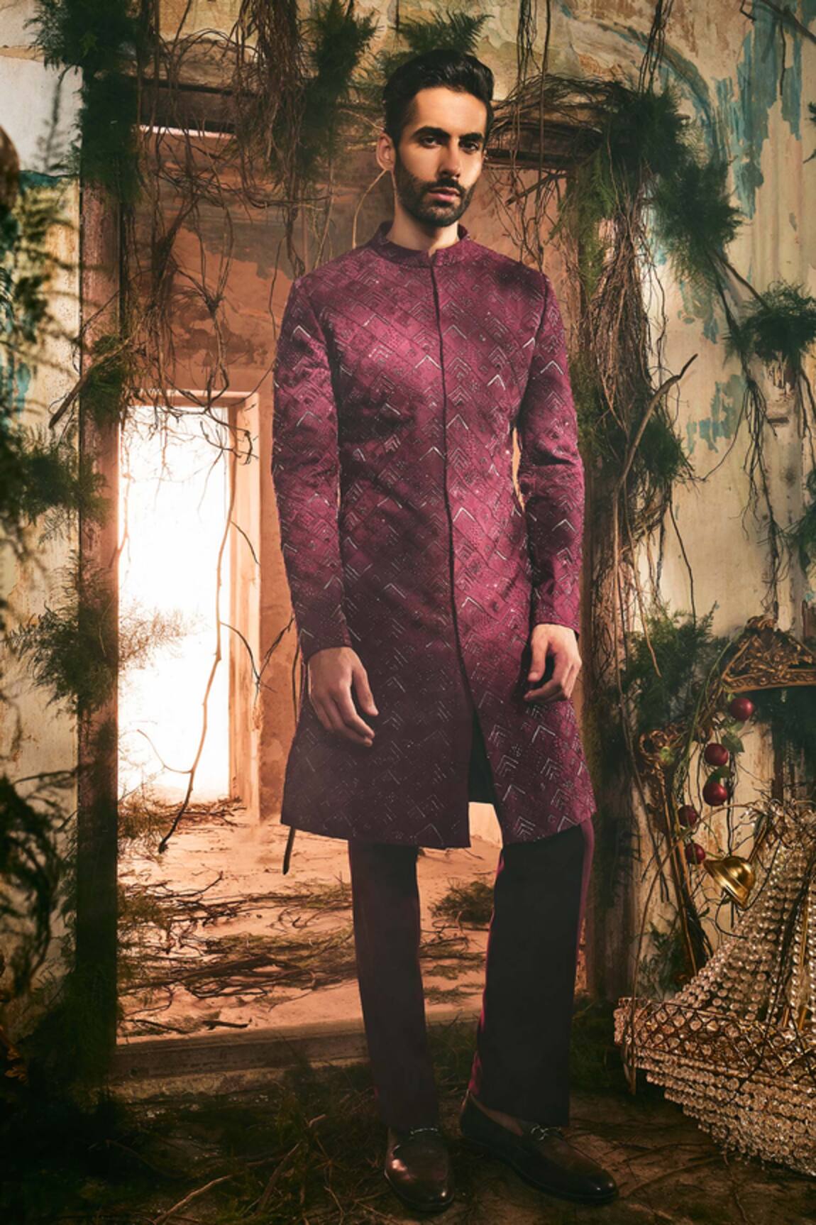 Varun Chakkilam Arabesque Pattern Sherwani & Pant Set 