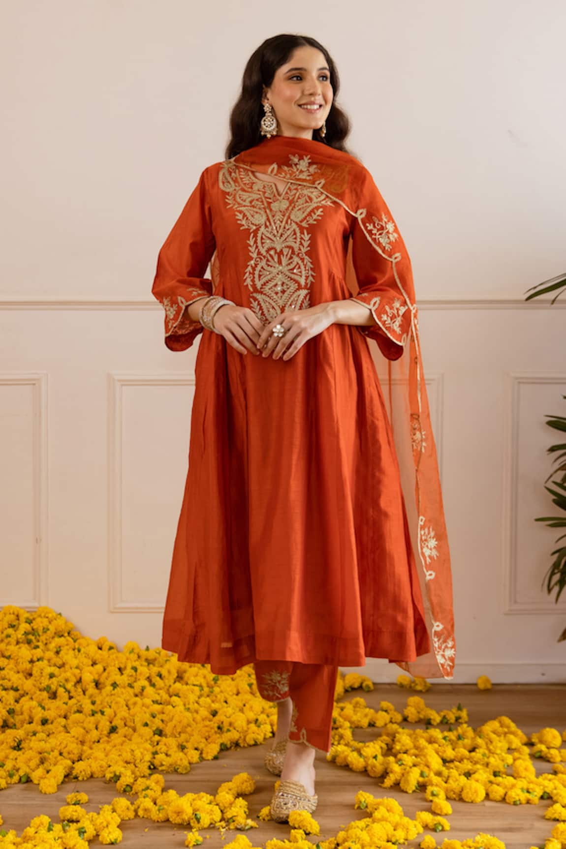 ASRUMO Zari & Taari Embroidered Chanderi Kurta Set