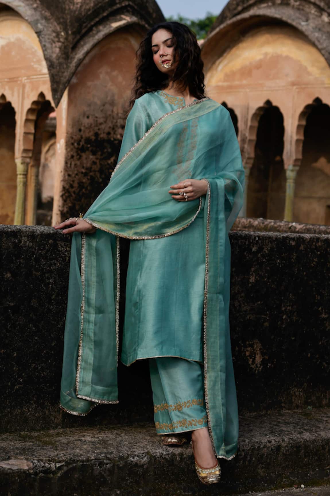 Charu Makkar Prabh Embroidered Kurta Set