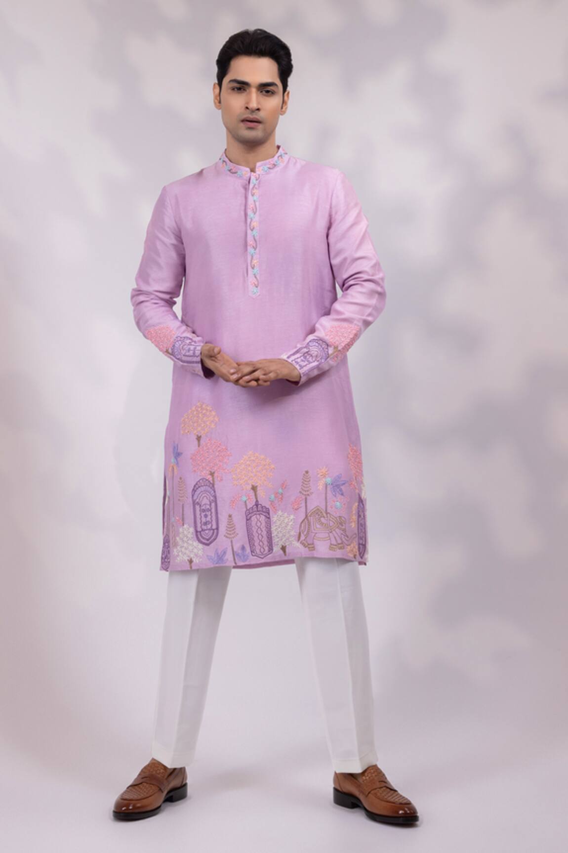 Yoseba Lavya Embroidered Floral & Motif Kurta Set